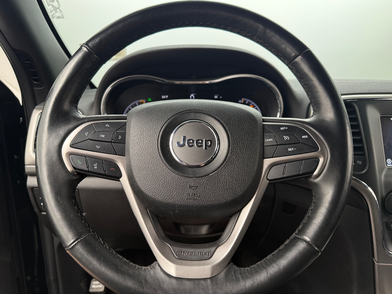 Thumbnail: 2018 Jeep Grand Cherokee - 5