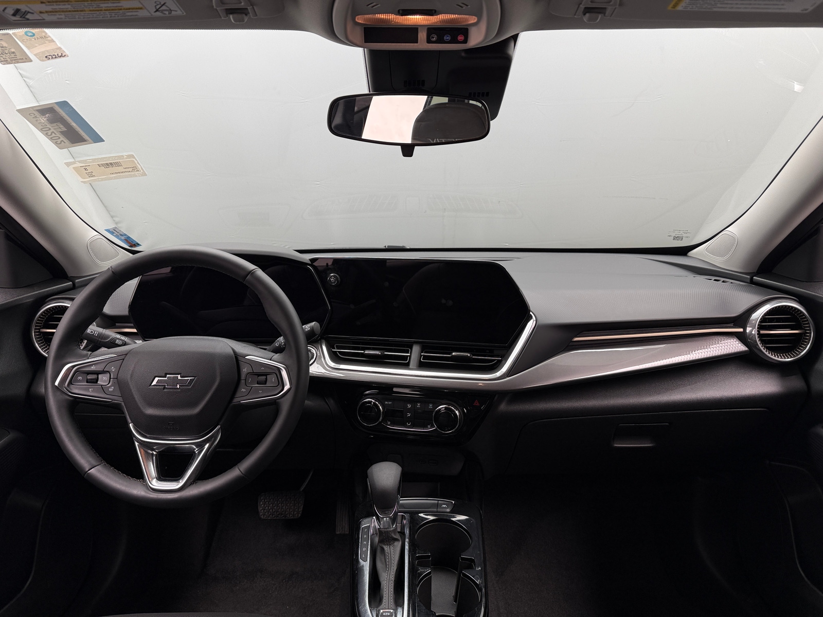Thumbnail: 2025 Chevrolet Trax - 2