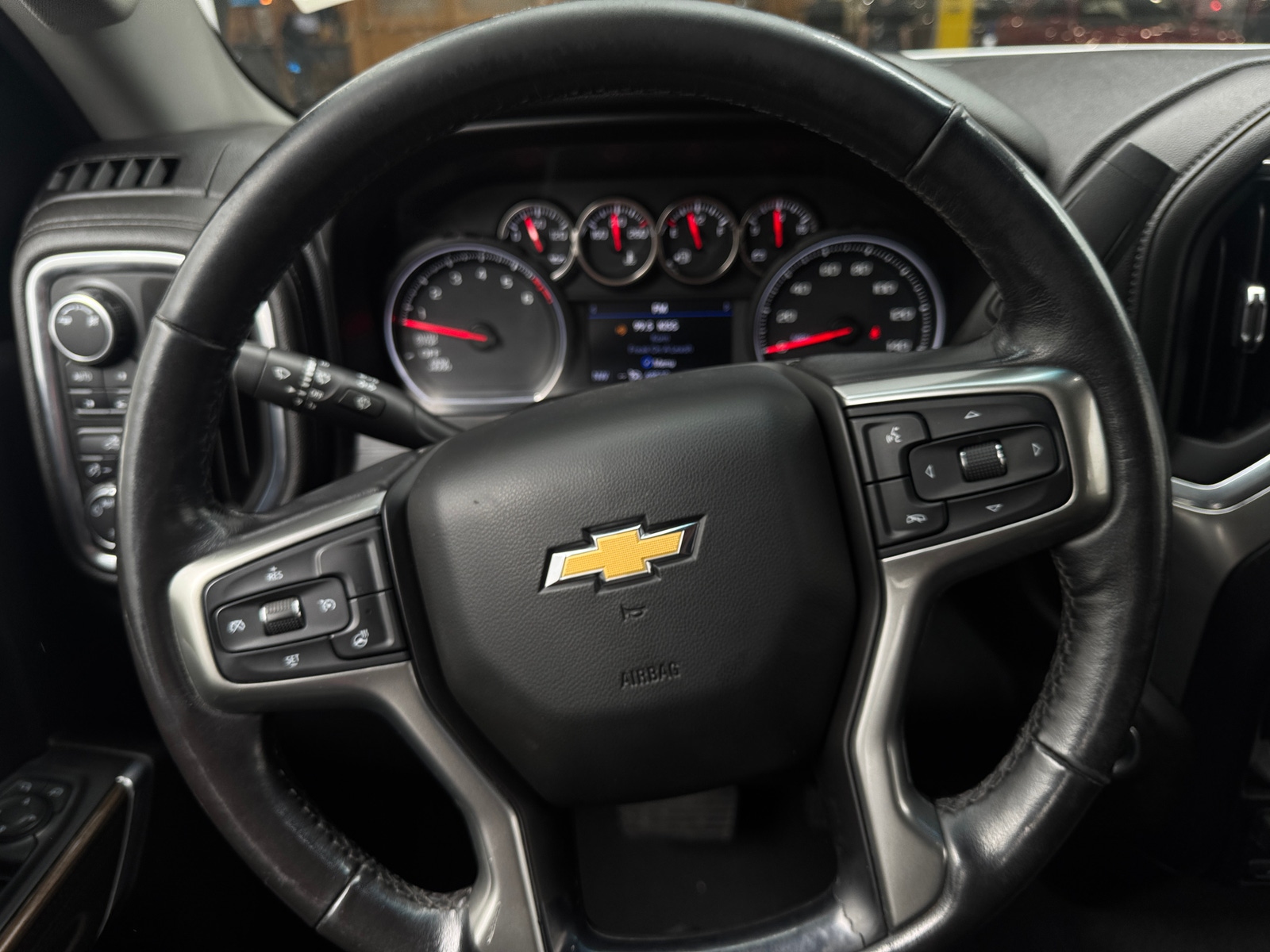 Thumbnail: 2019 Chevrolet Silverado 1500 - 5