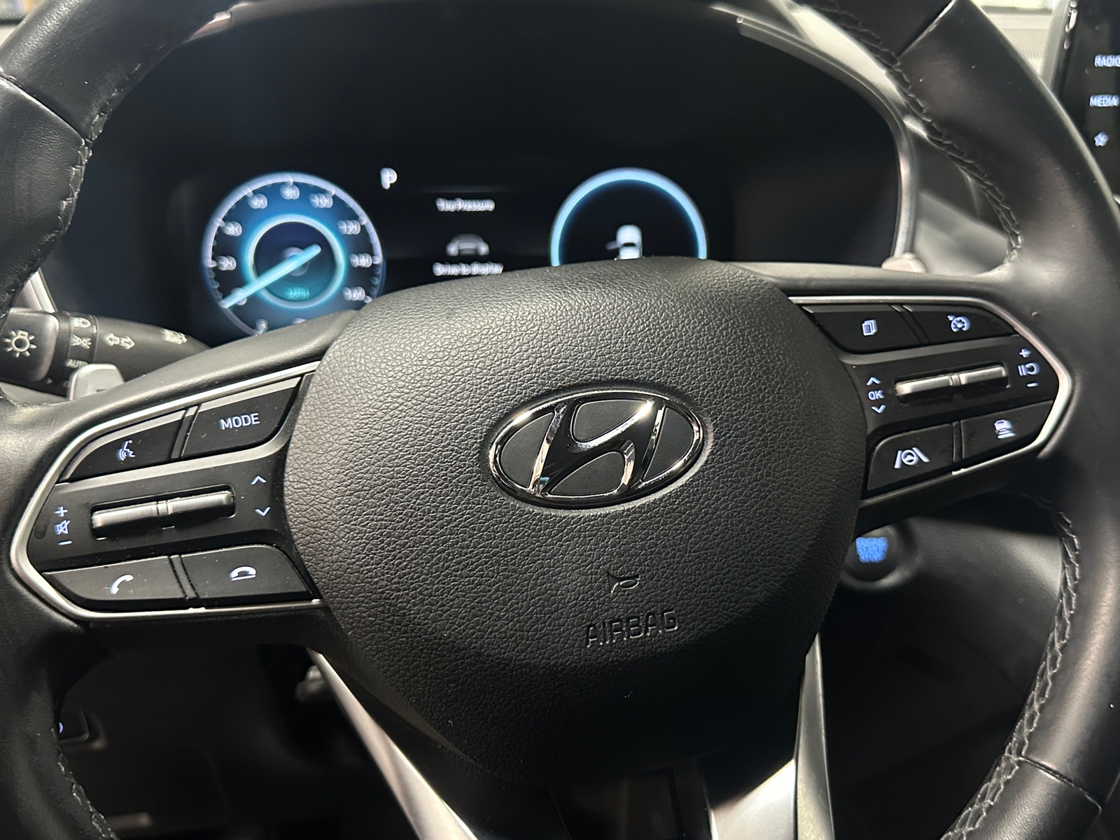 Thumbnail: 2022 Hyundai Santa Fe - 5