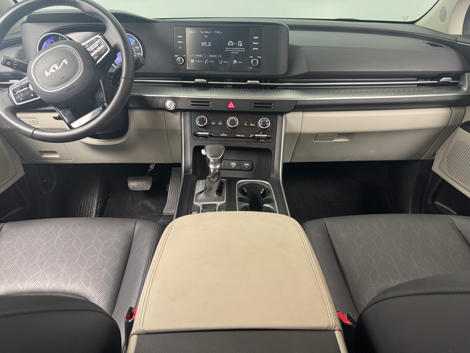 Thumbnail: 2024 Kia Carnival - 2