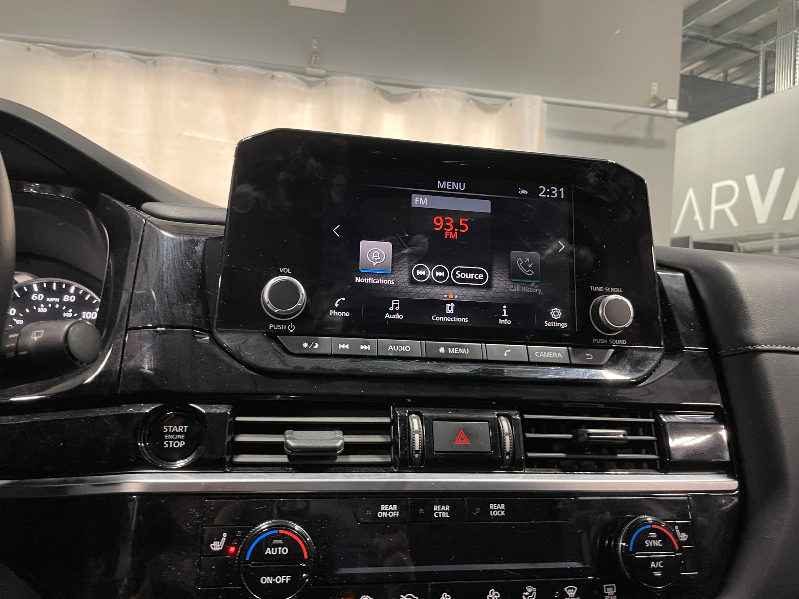 Thumbnail: 2025 Nissan Pathfinder - 4