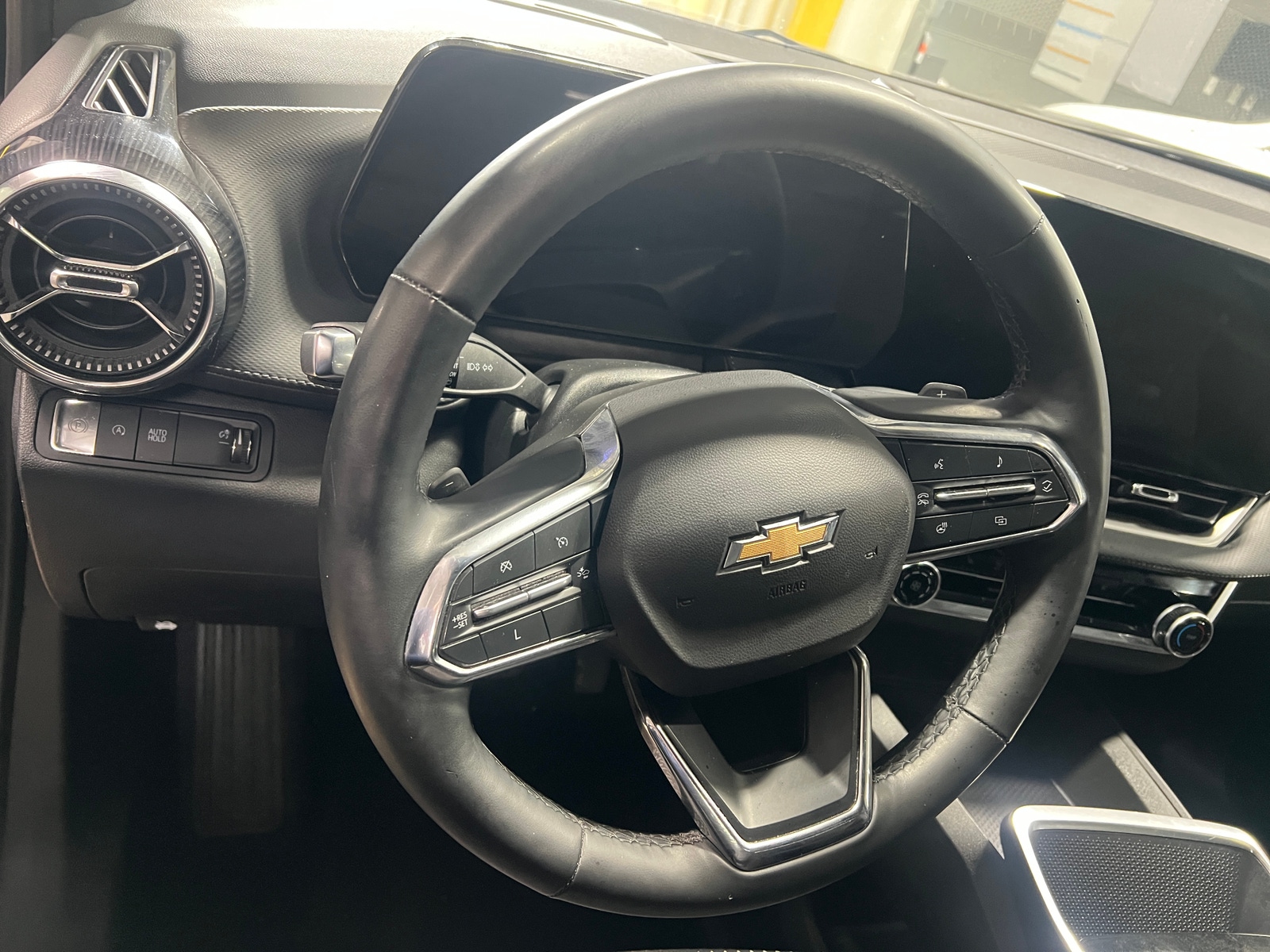 Thumbnail: 2025 Chevrolet Equinox - 5