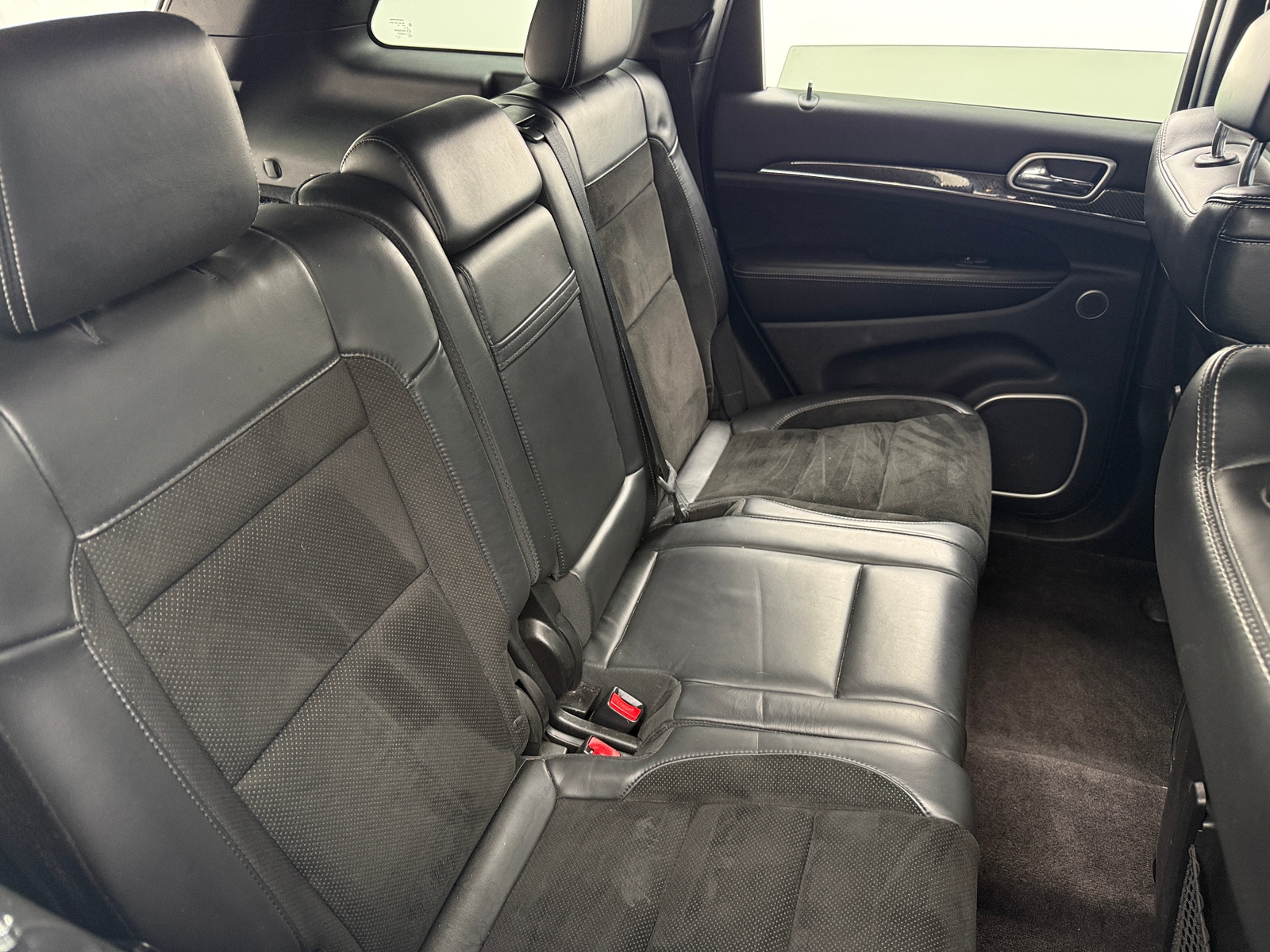 Thumbnail: 2015 Jeep Grand Cherokee - 5
