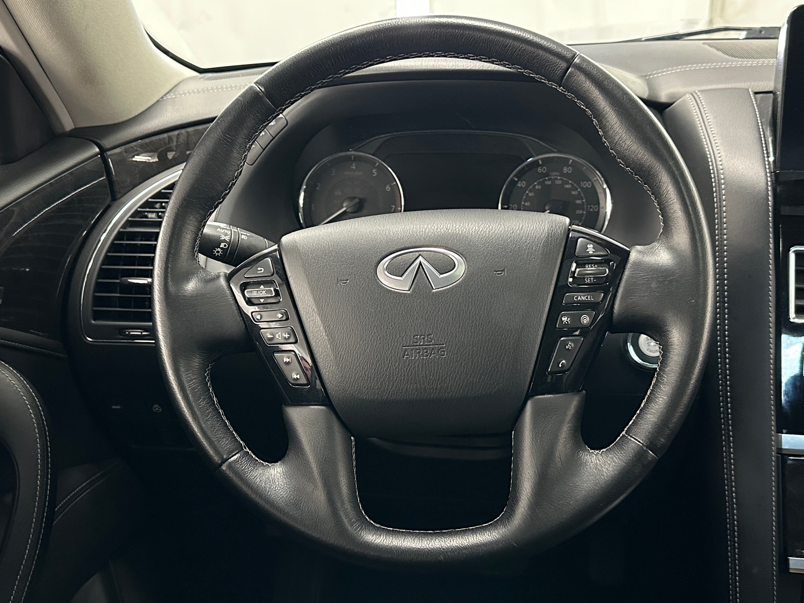 Thumbnail: 2024 INFINITI QX80 - 4