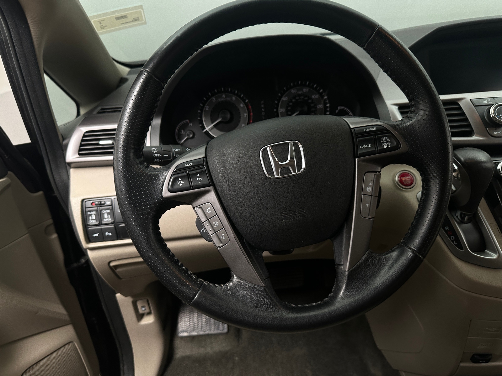 Thumbnail: 2015 Honda Odyssey - 4