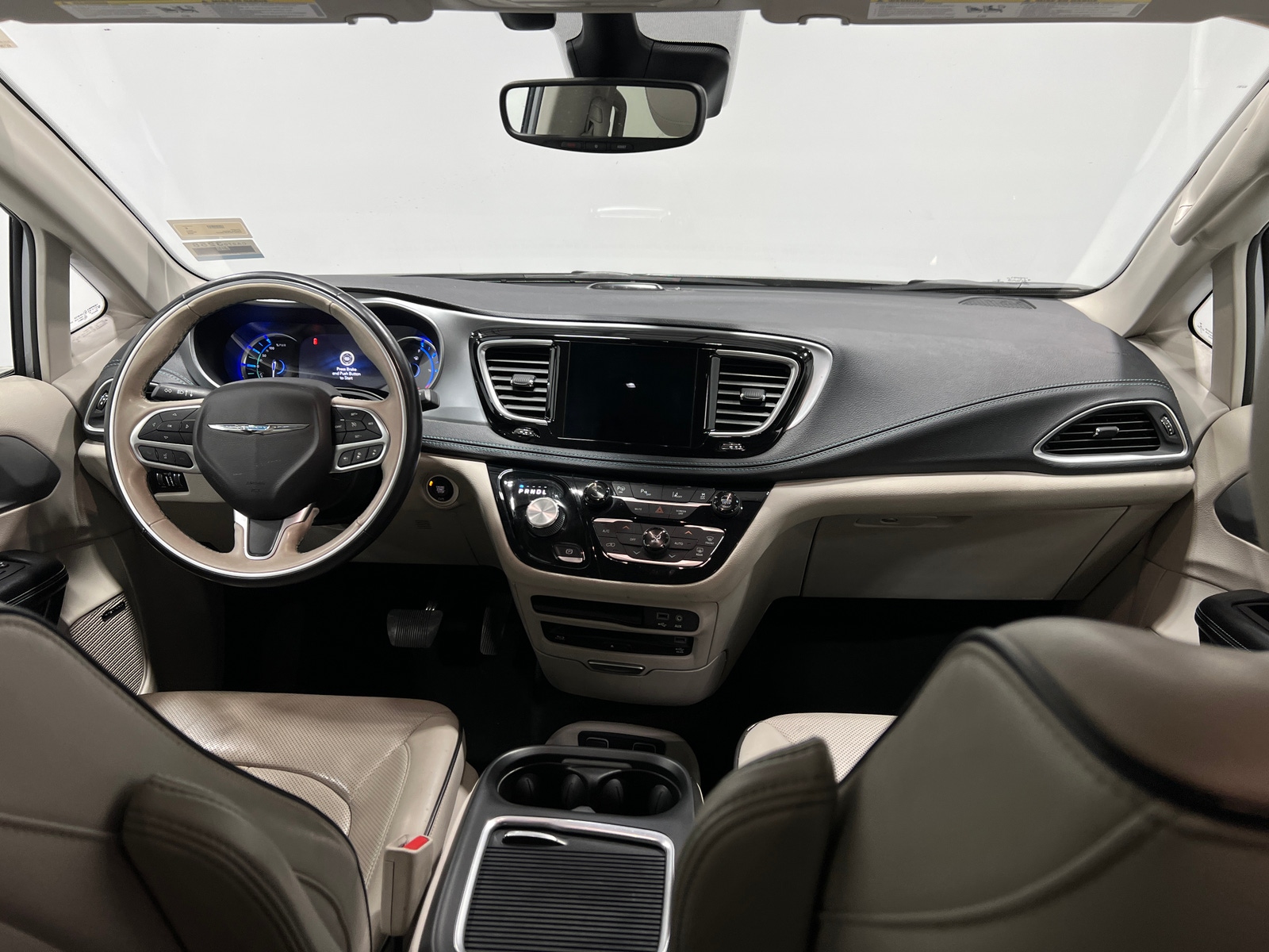 Thumbnail: 2018 Chrysler Pacifica - 2