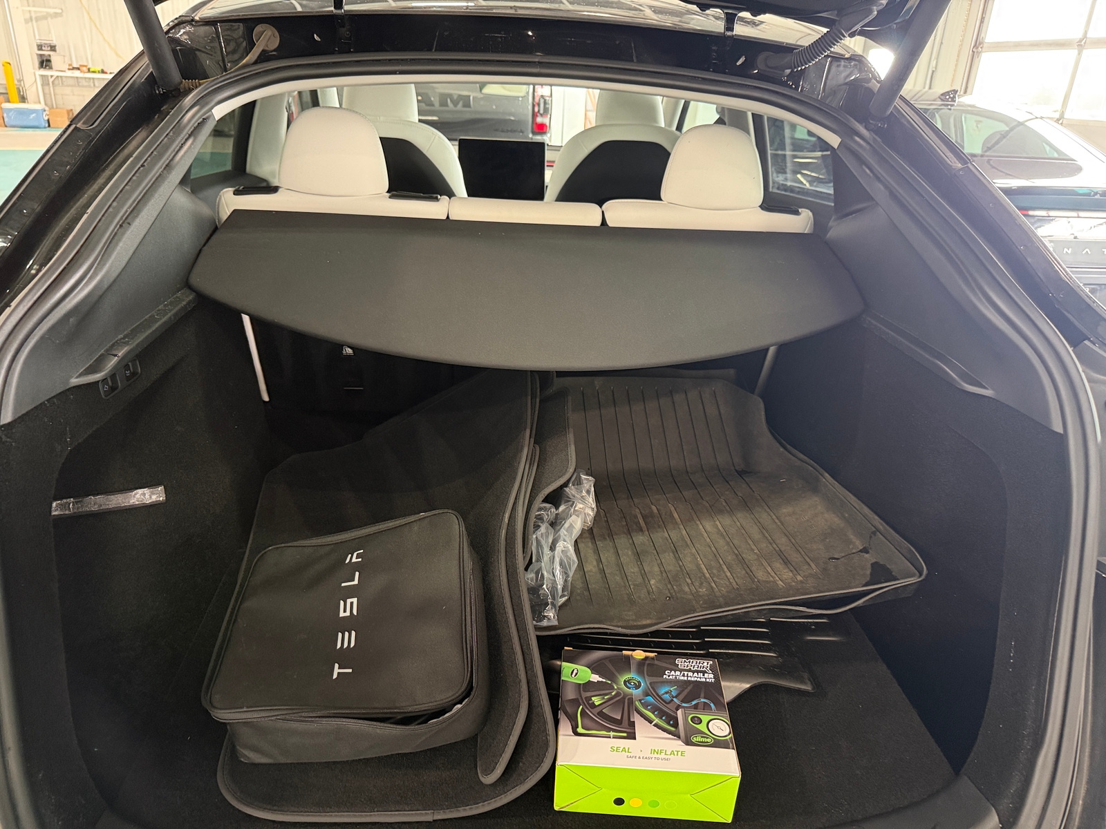 Thumbnail: 2023 Tesla Model Y - 6