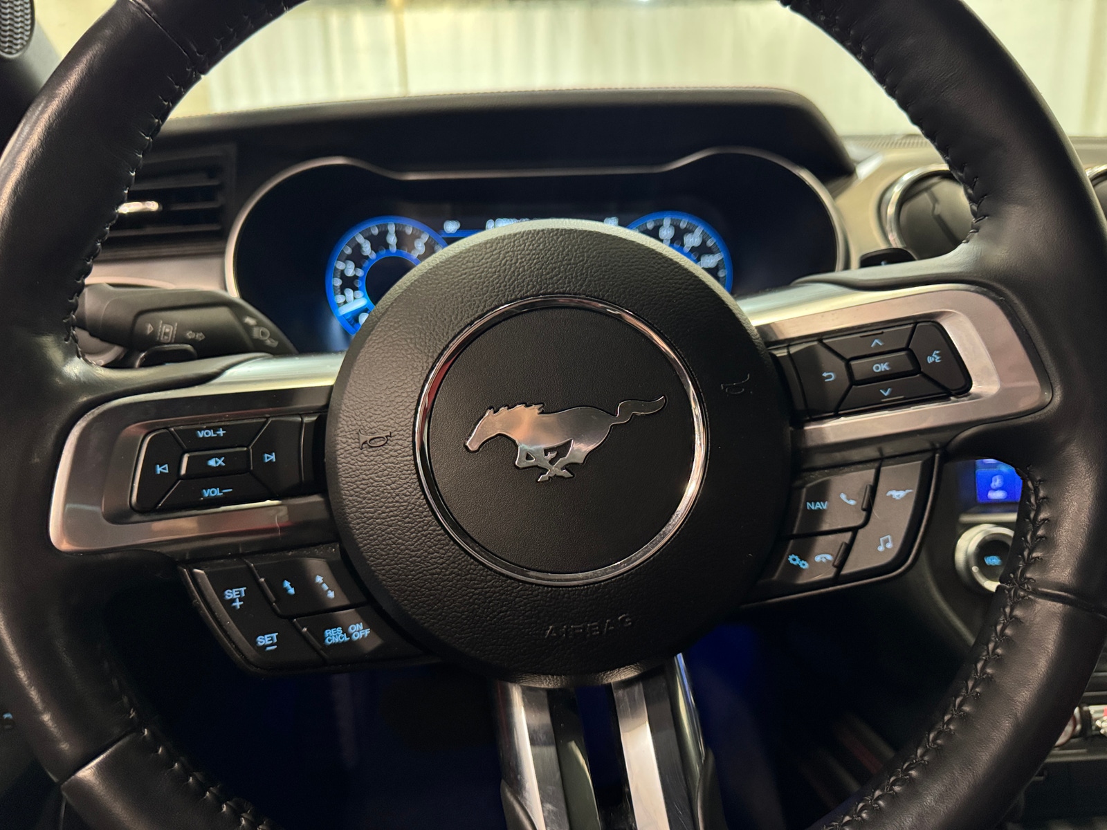 Thumbnail: 2022 Ford Mustang - 3
