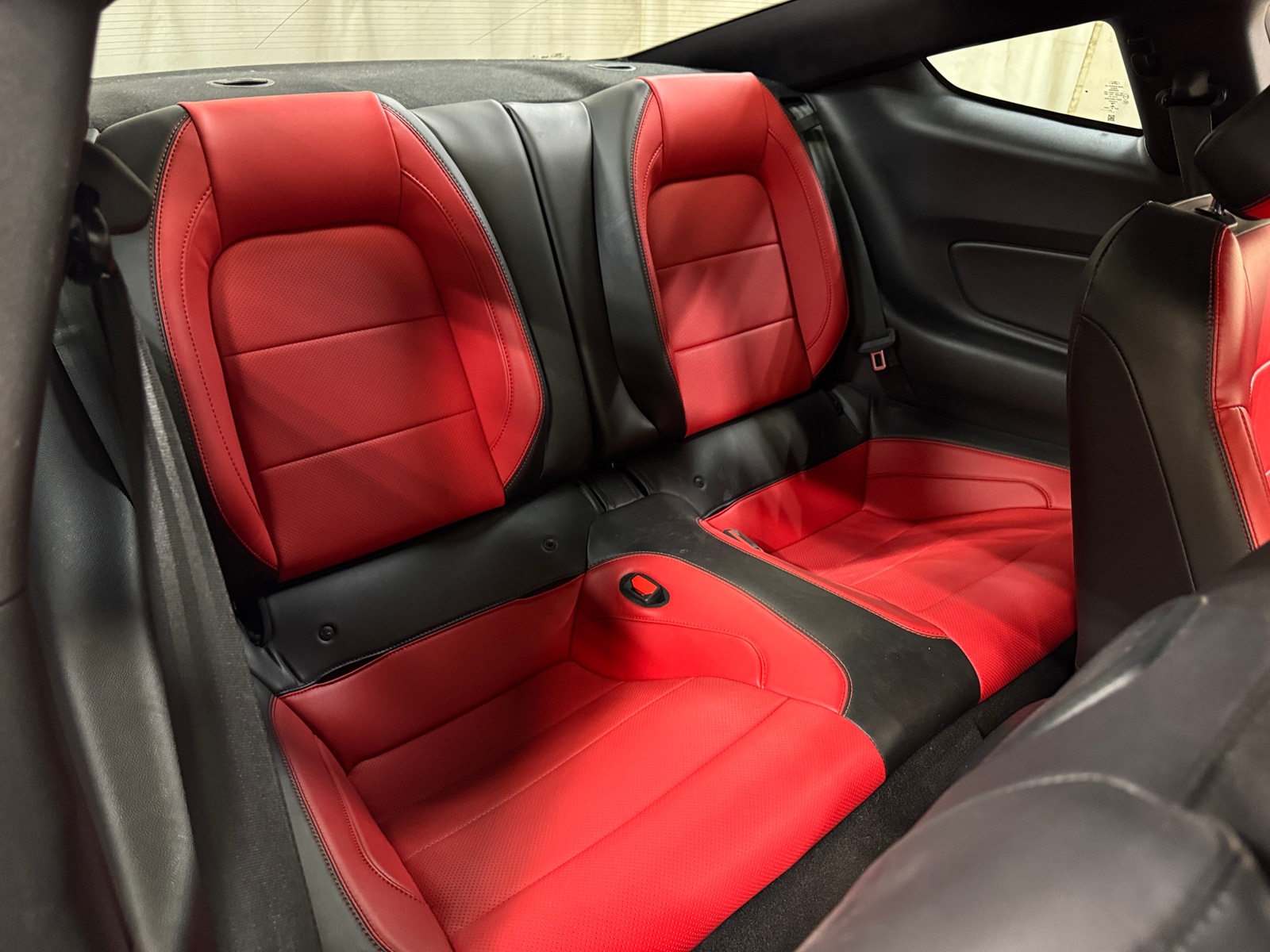 Thumbnail: 2022 Ford Mustang - 4