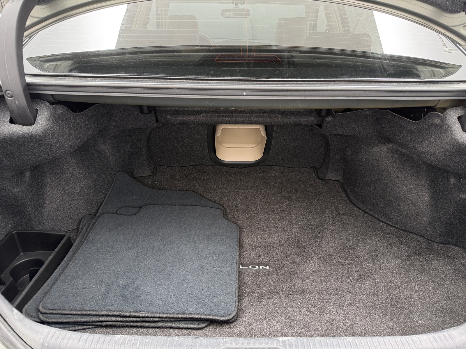Thumbnail: 2011 Toyota Avalon - 6