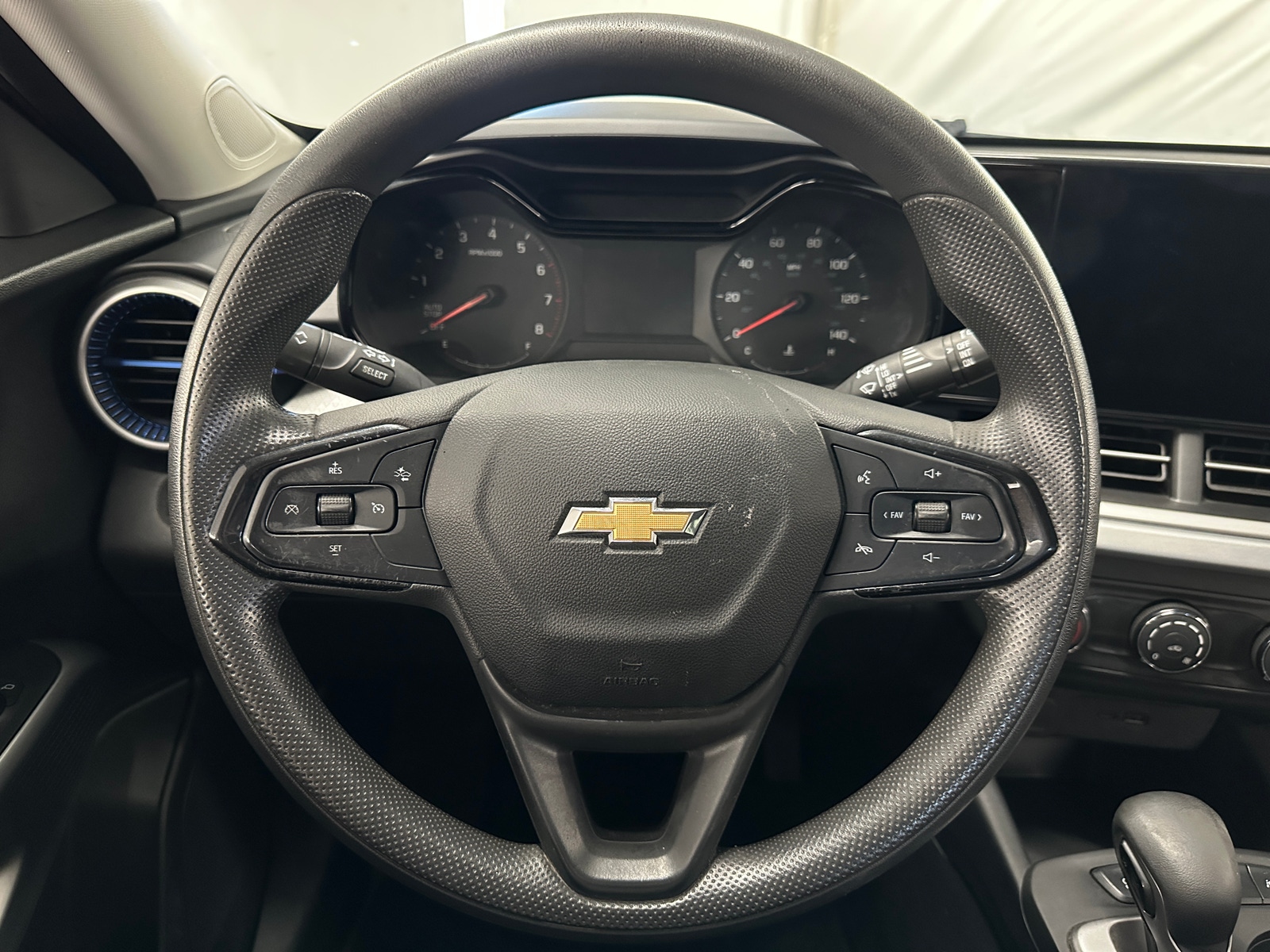 Thumbnail: 2024 Chevrolet Trax - 5