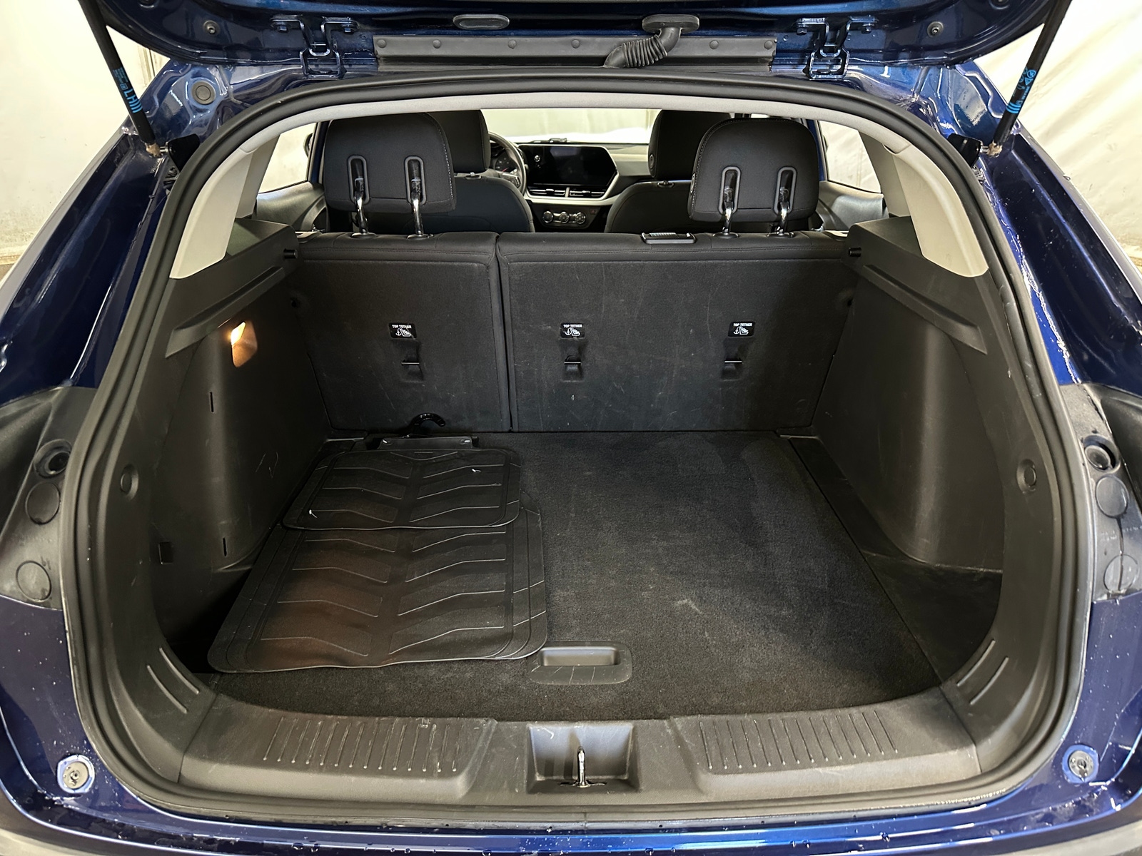 Thumbnail: 2024 Chevrolet Trax - 7