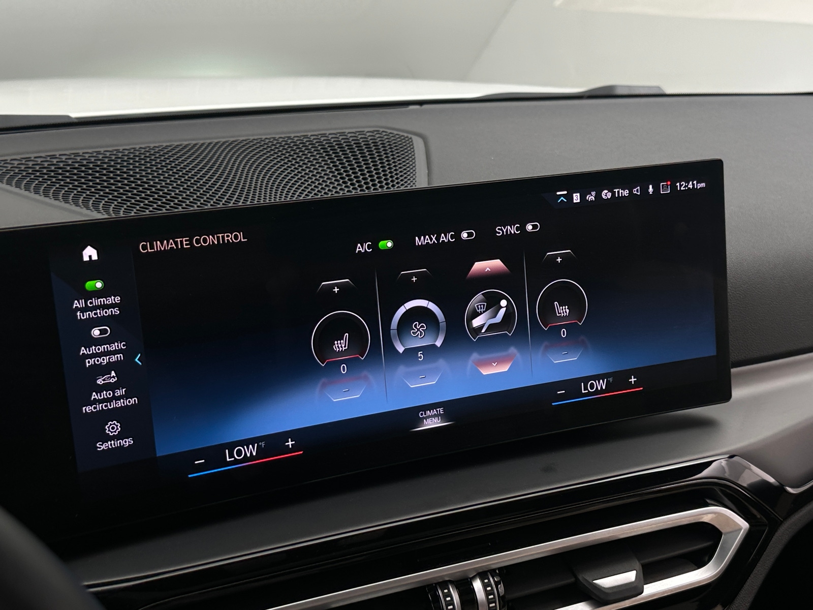 Thumbnail: 2023 BMW 2 Series - 2
