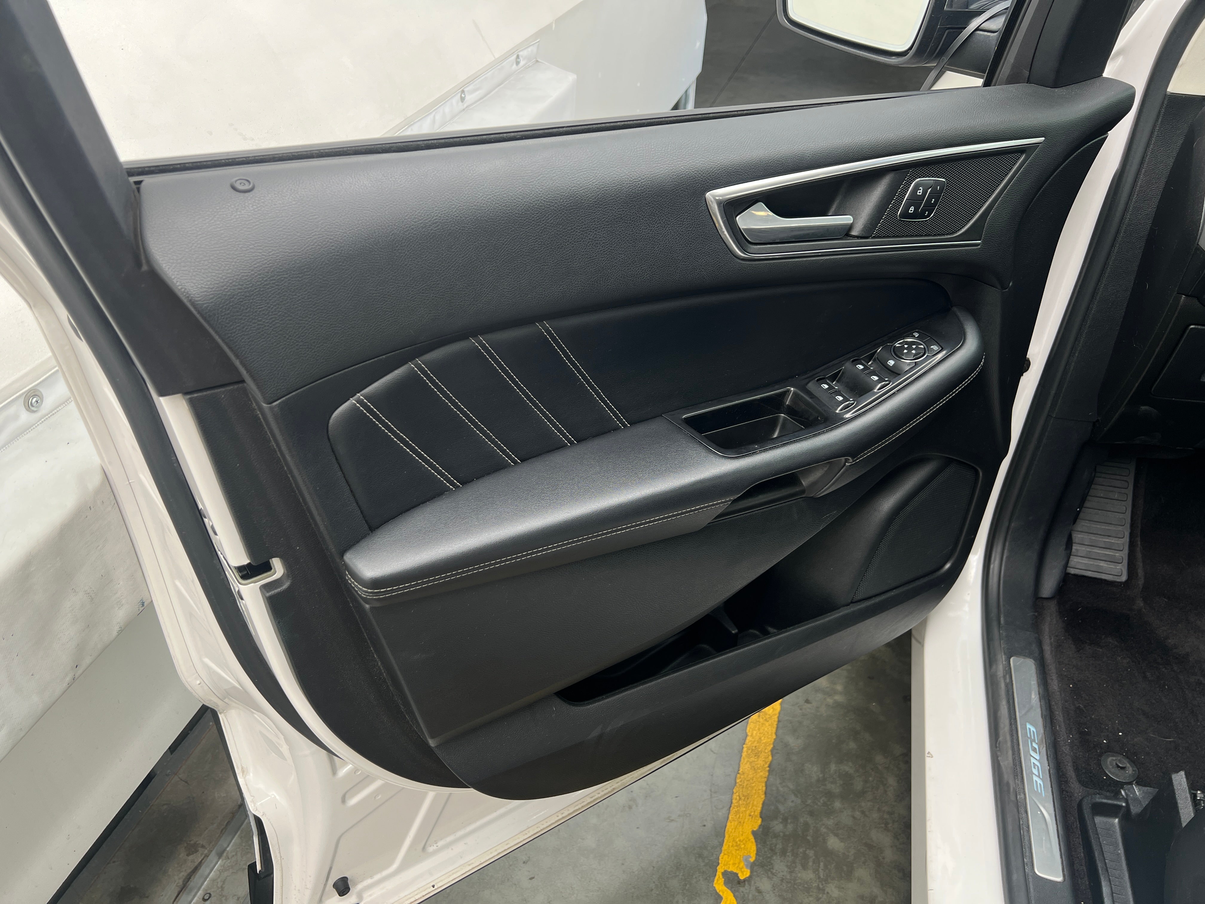 2016 Ford Edge