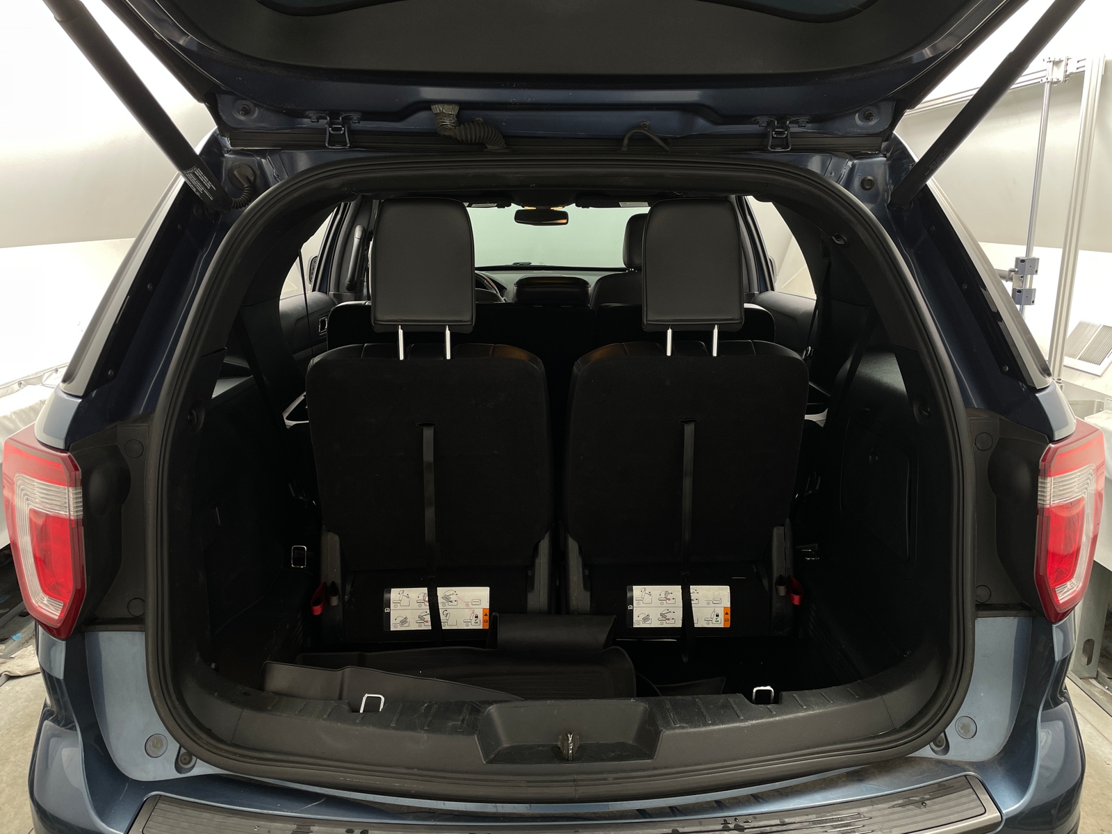 Thumbnail: 2019 Ford Explorer - 7