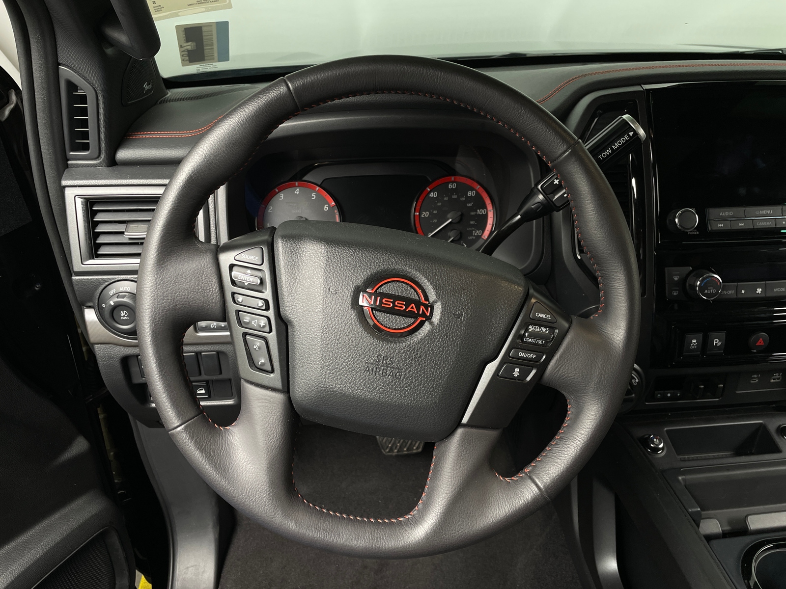 Thumbnail: 2024 Nissan Titan - 4