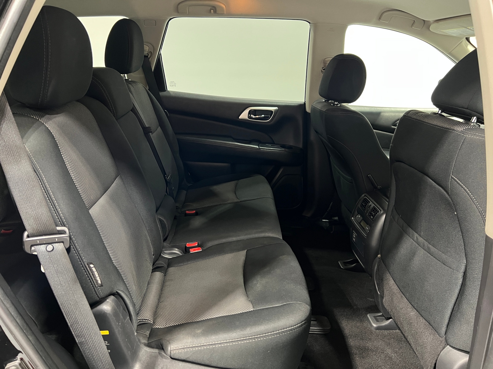 Thumbnail: 2018 Nissan Pathfinder - 6