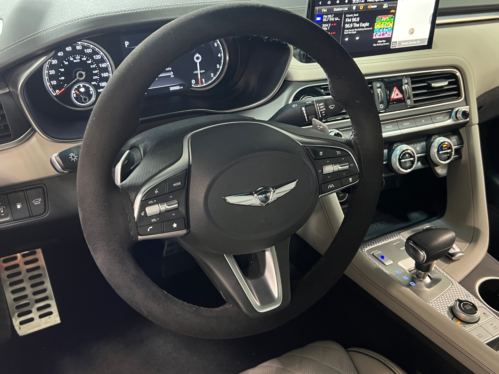 Thumbnail: 2023 Genesis G70 - 4