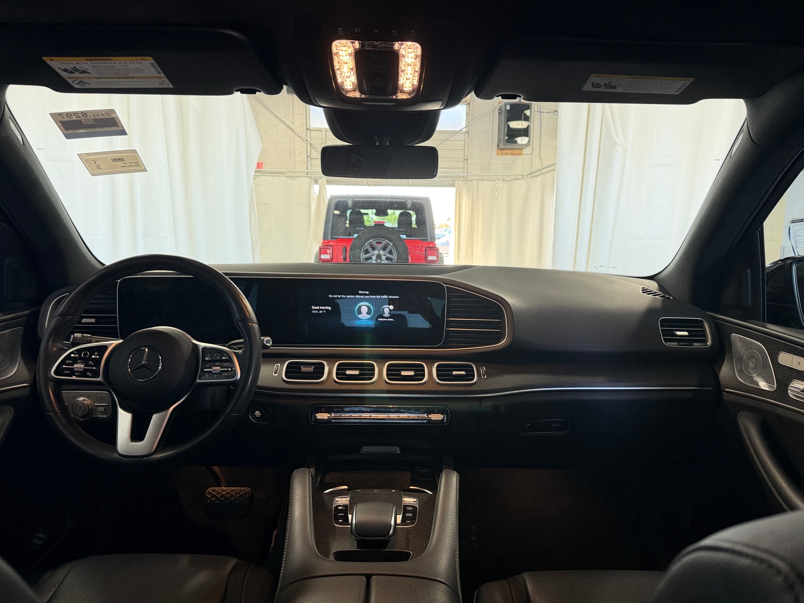 Thumbnail: 2020 Mercedes-Benz GLE - 2
