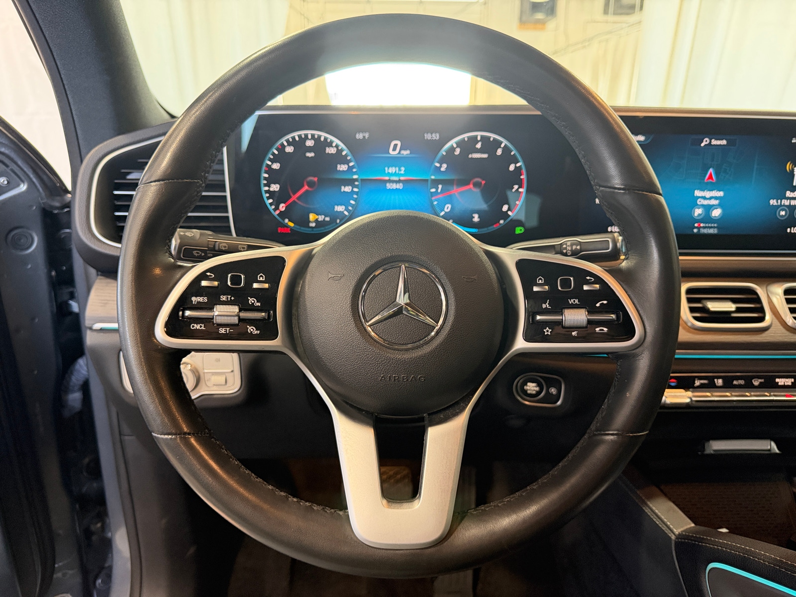 Thumbnail: 2020 Mercedes-Benz GLE - 4