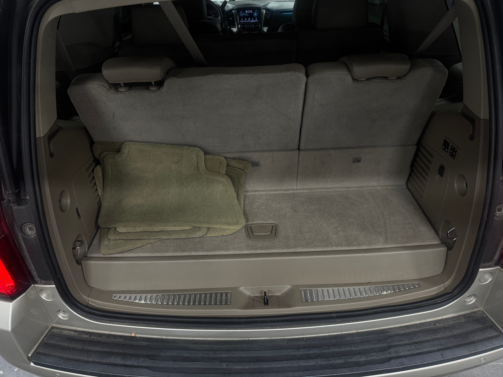 Thumbnail: 2015 Chevrolet Tahoe - 6