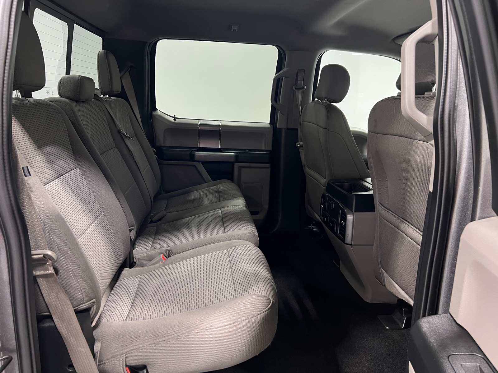 Thumbnail: 2019 Ford Econoline - 6