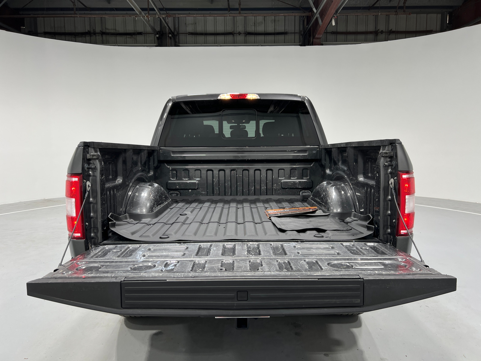 Thumbnail: 2019 Ford Econoline - 7