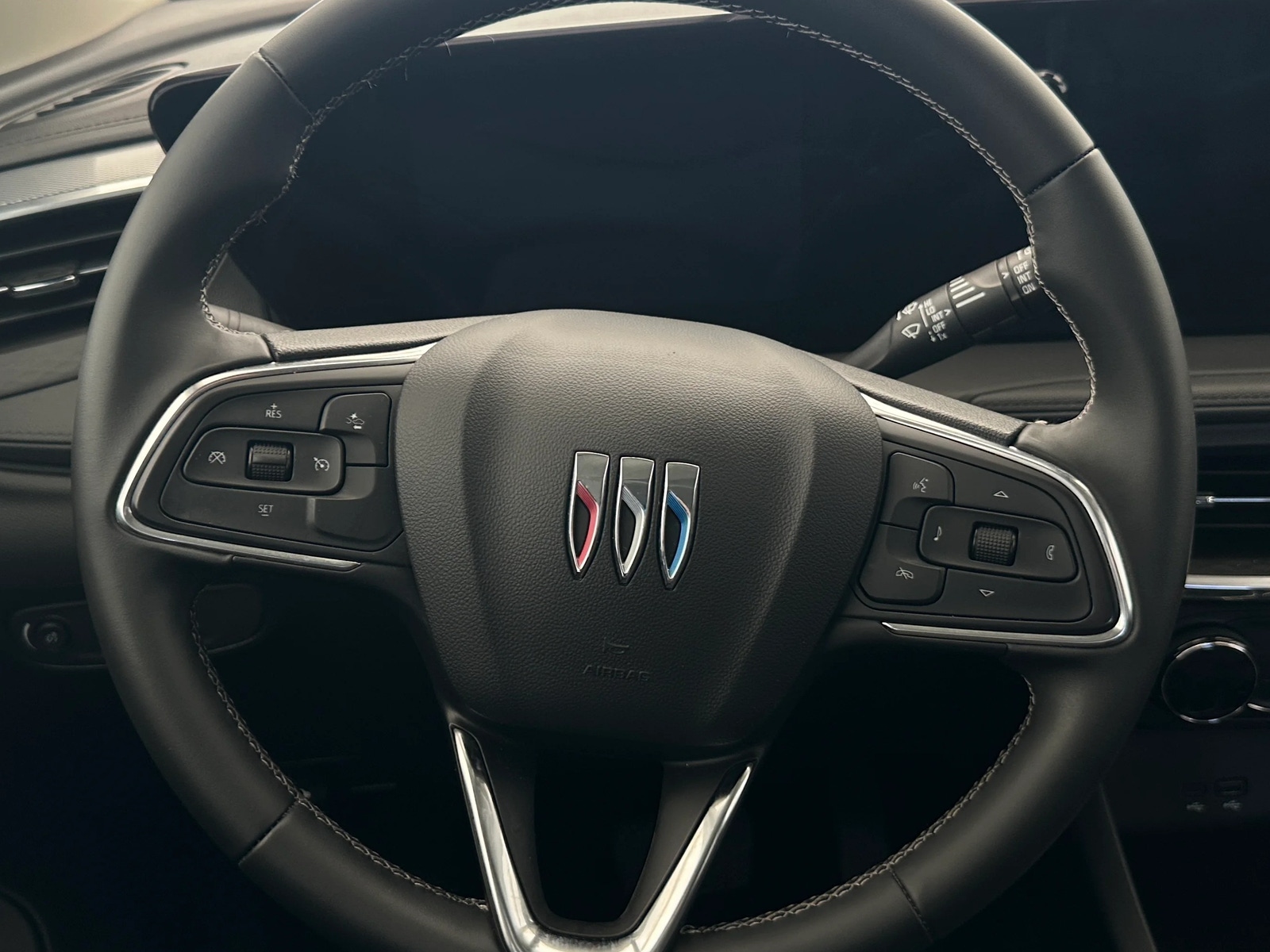 Thumbnail: 2025 Buick Encore GX - 4