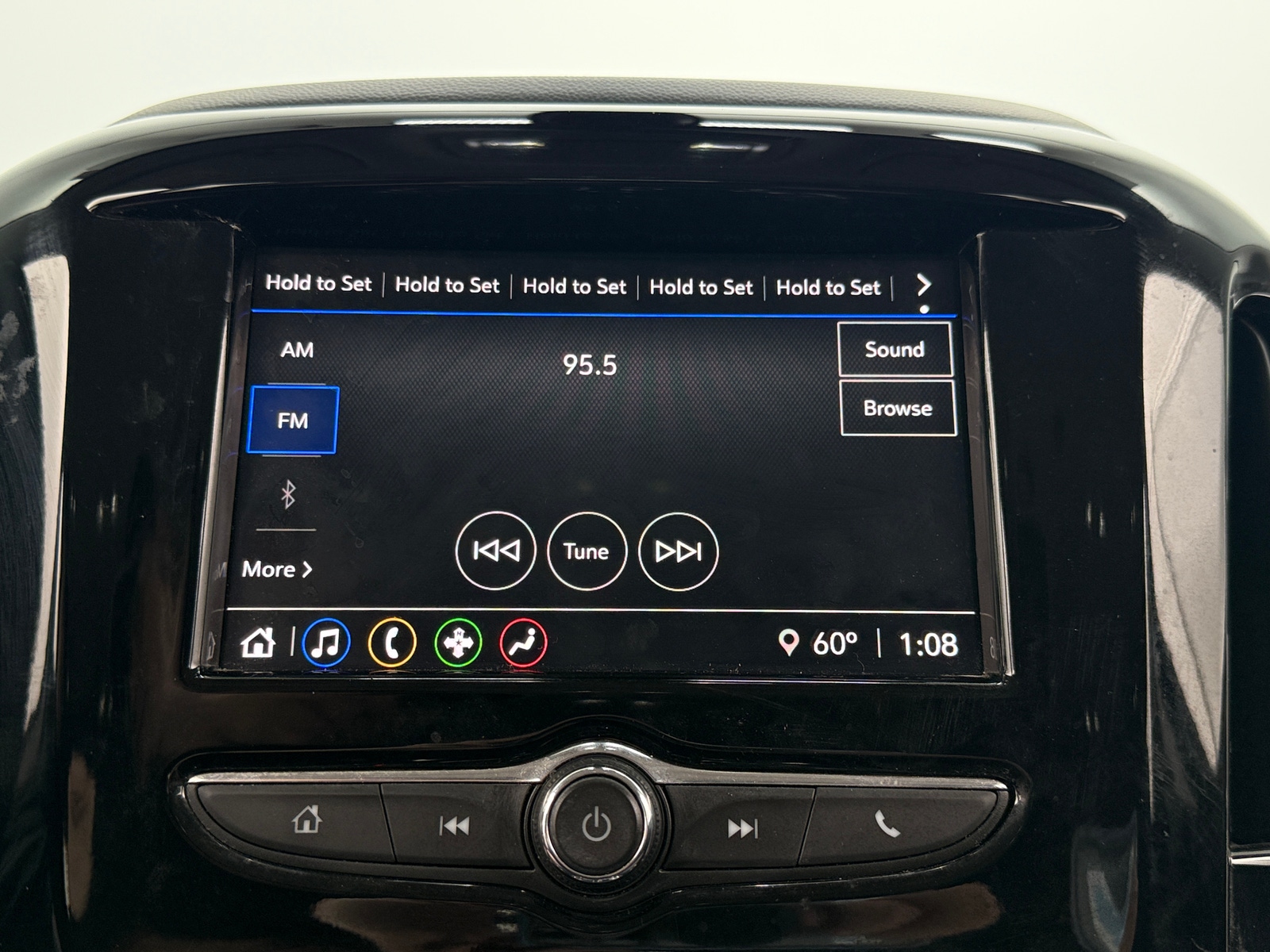 Thumbnail: 2021 Chevrolet Traverse - 4