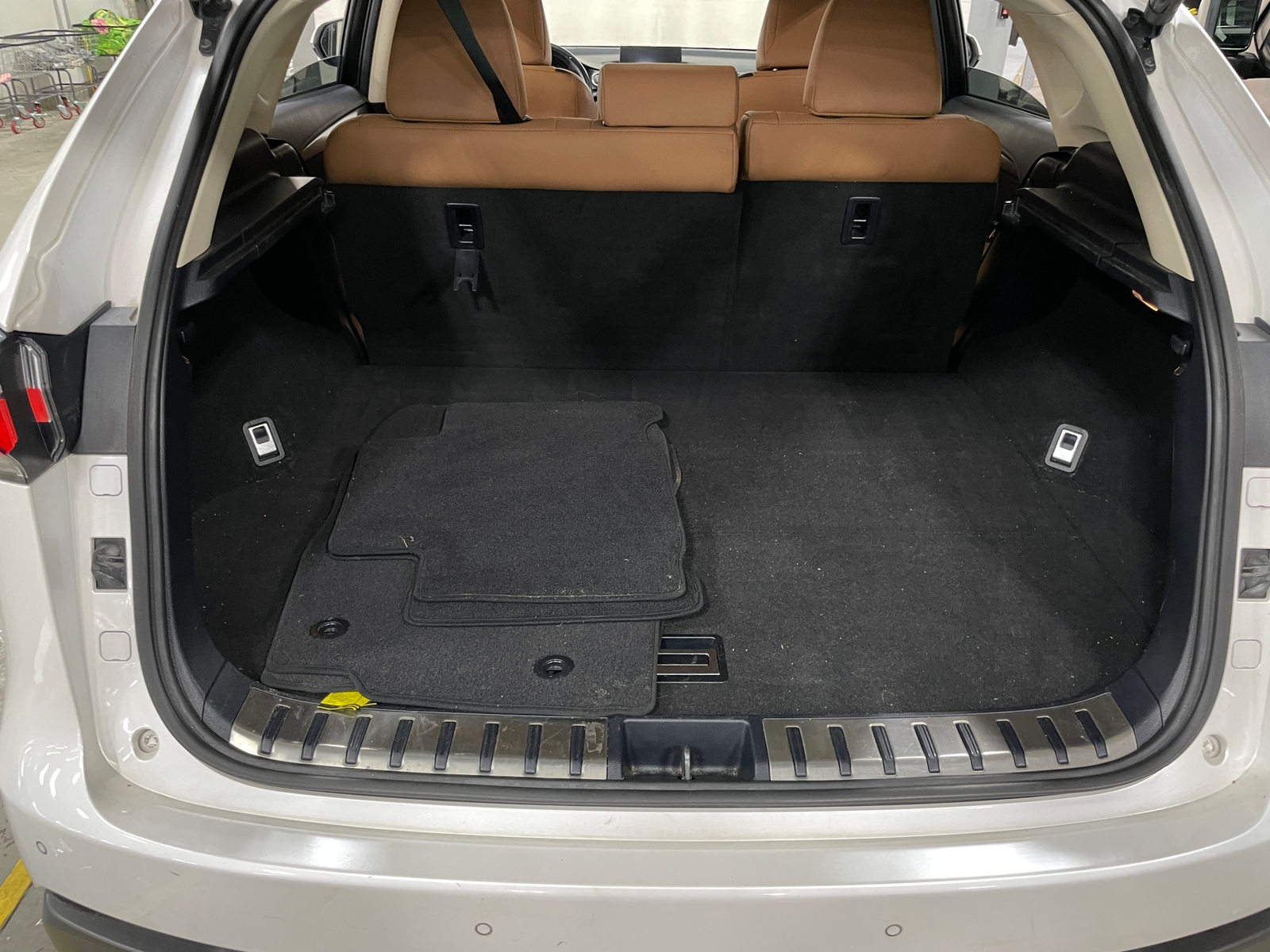 Thumbnail: 2016 Lexus NX - 6