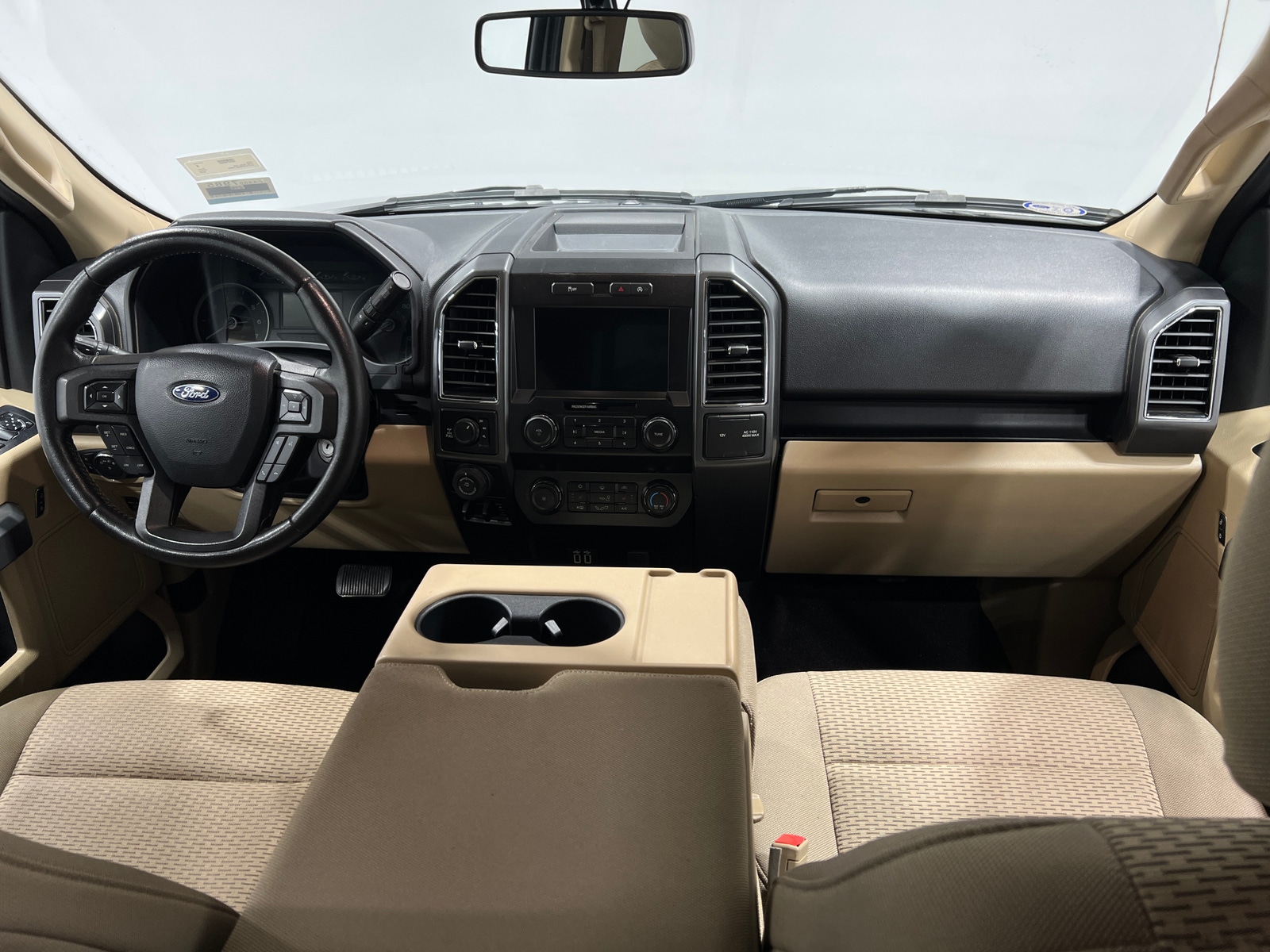 Thumbnail: 2019 Ford Econoline - 3