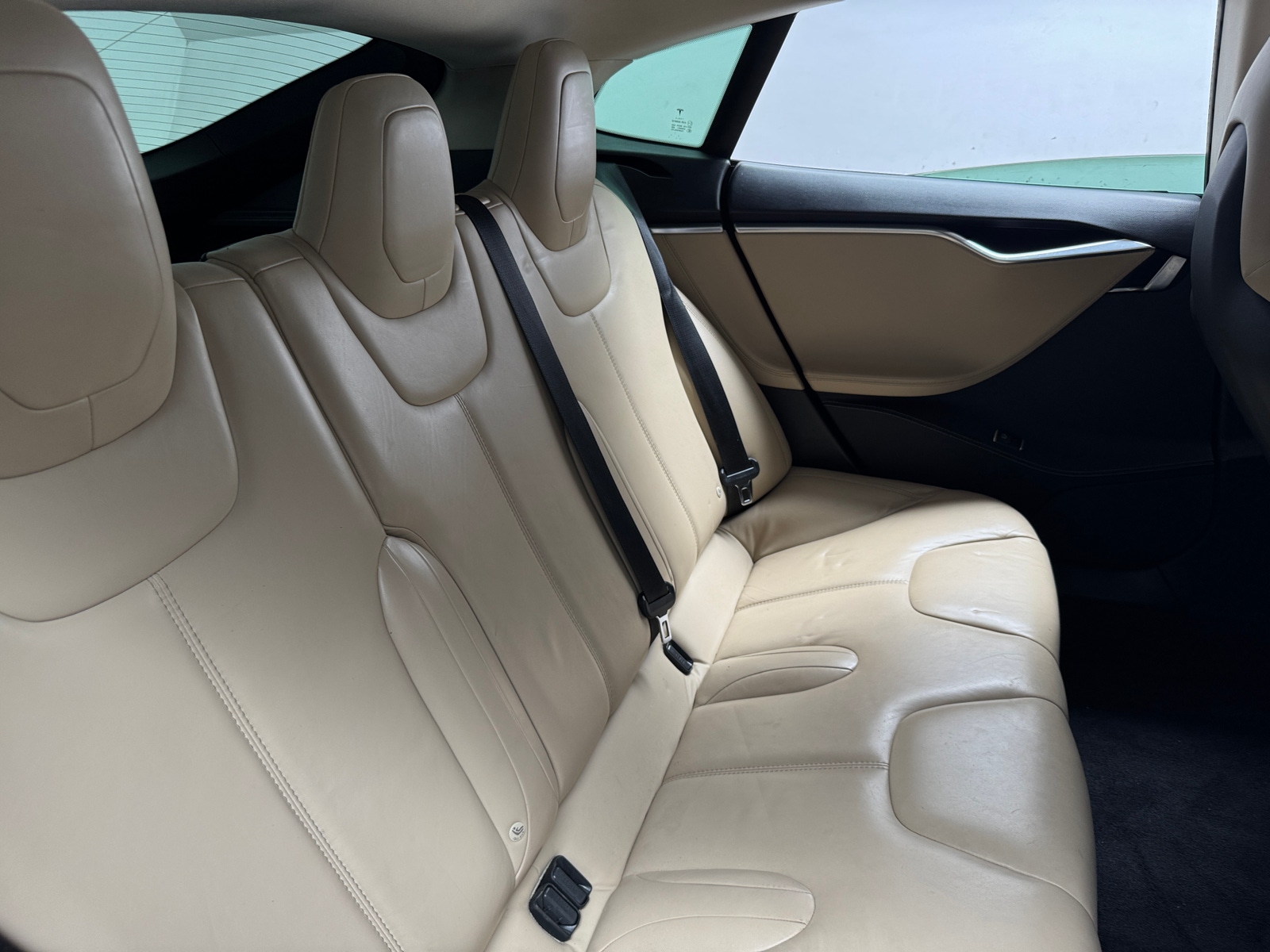 Thumbnail: 2015 Tesla Model S - 5