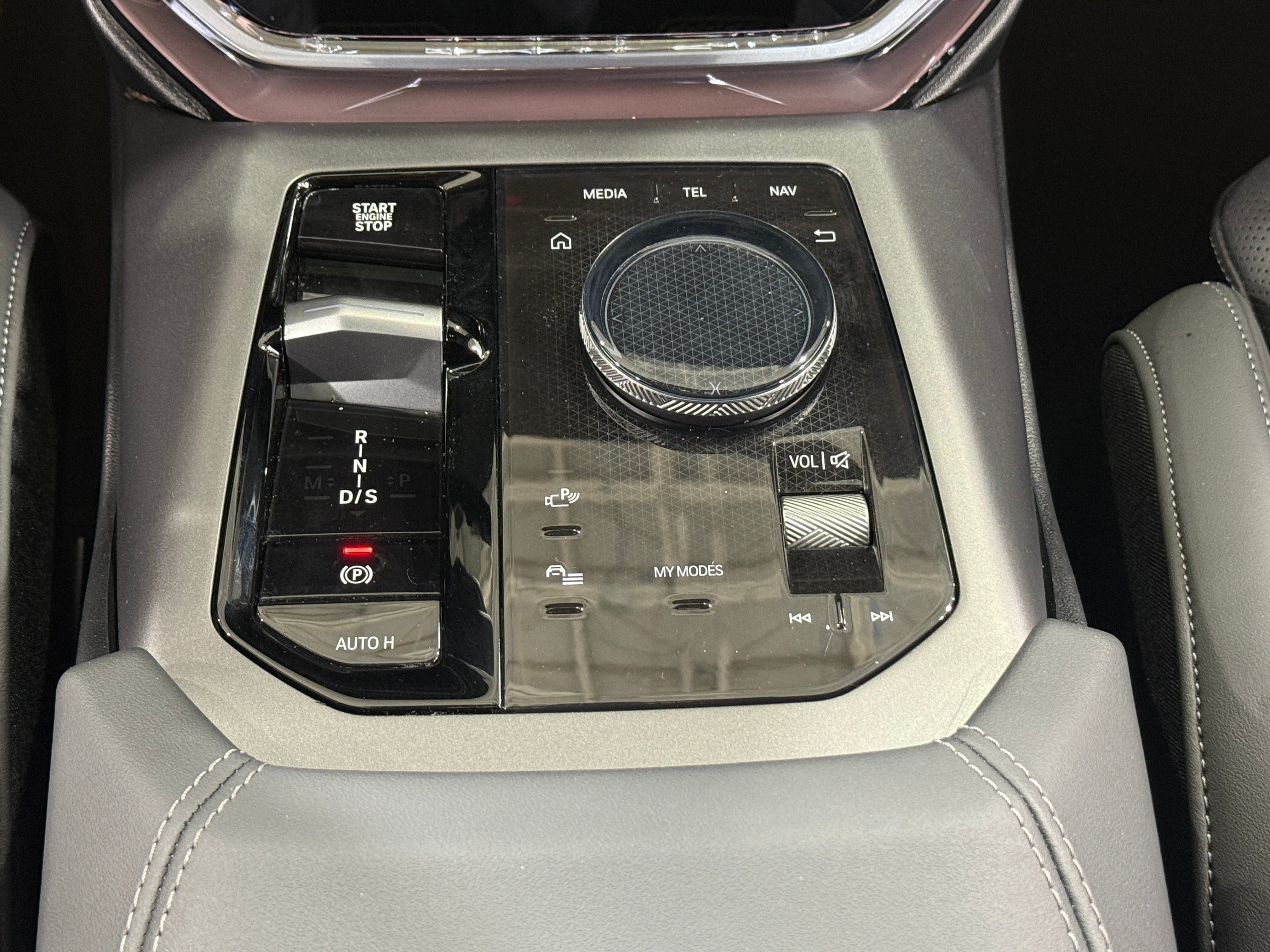 2026 BMW X3 30 - Photo 6