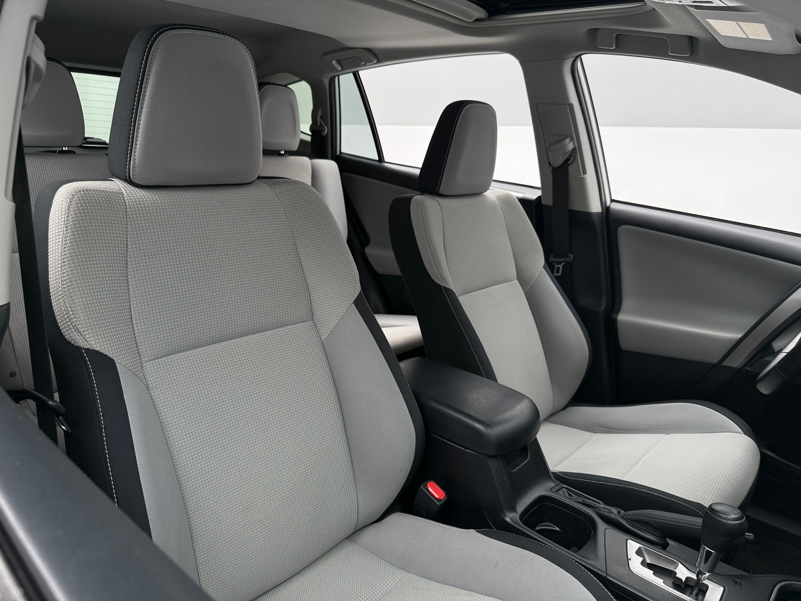 Thumbnail: 2017 Toyota RAV4 - 2