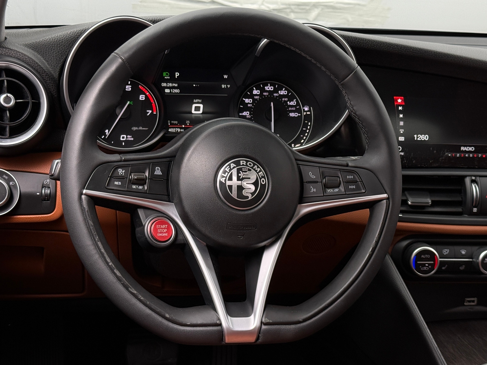 Thumbnail: 2019 Alfa Romeo Giulia - 4