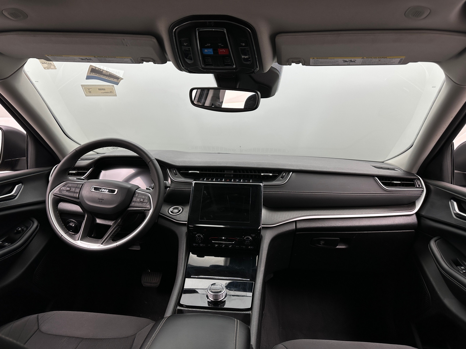 Thumbnail: 2024 Jeep Grand Cherokee - 3