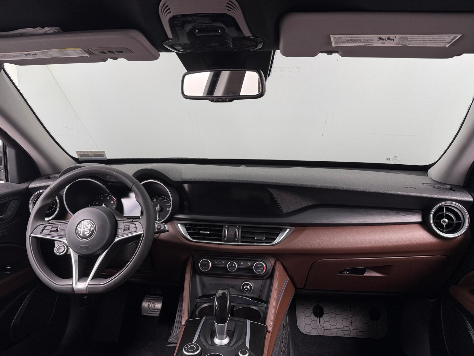 Thumbnail: 2018 Alfa Romeo Stelvio - 2