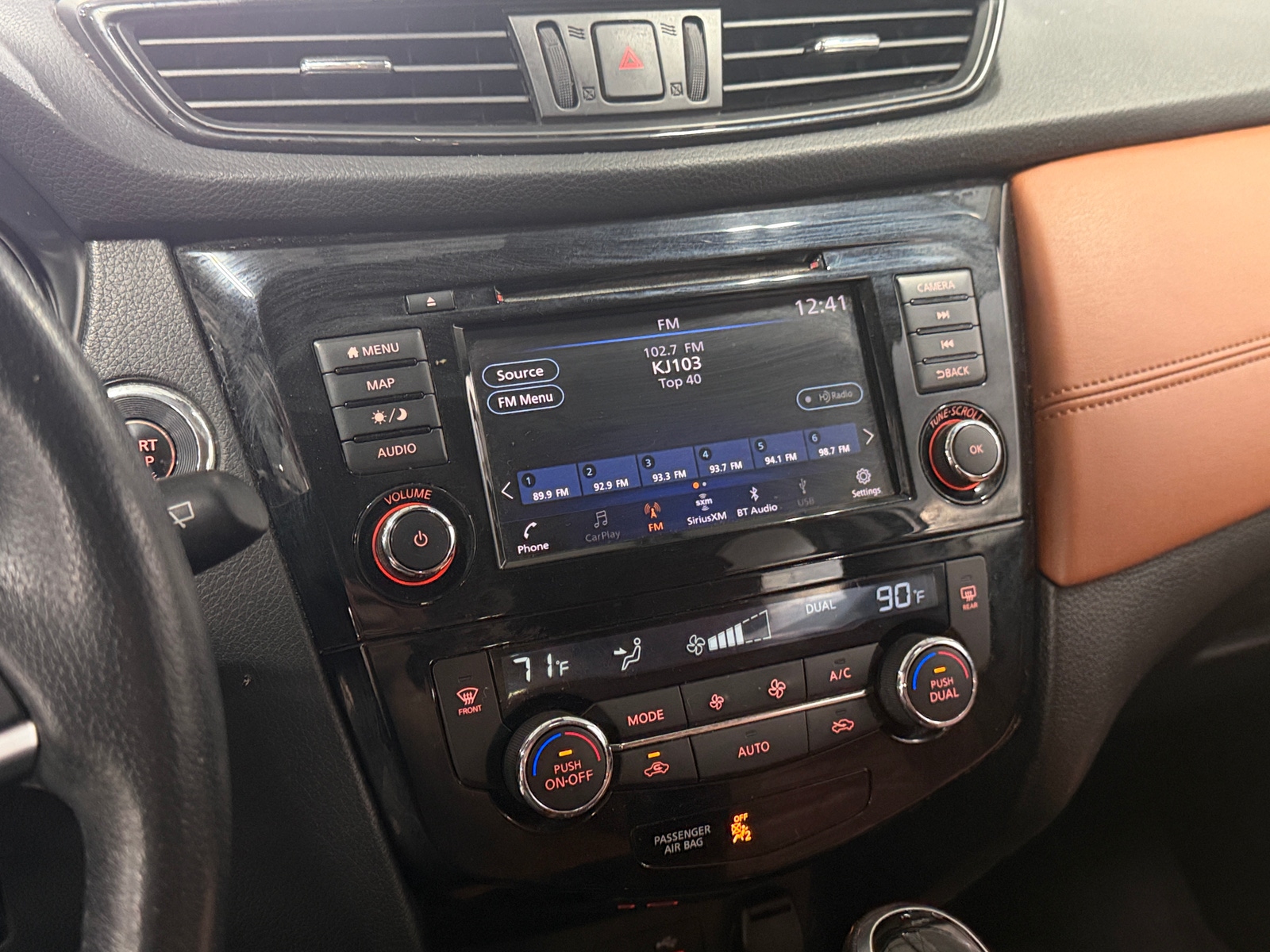 Thumbnail: 2019 Nissan Rogue - 3