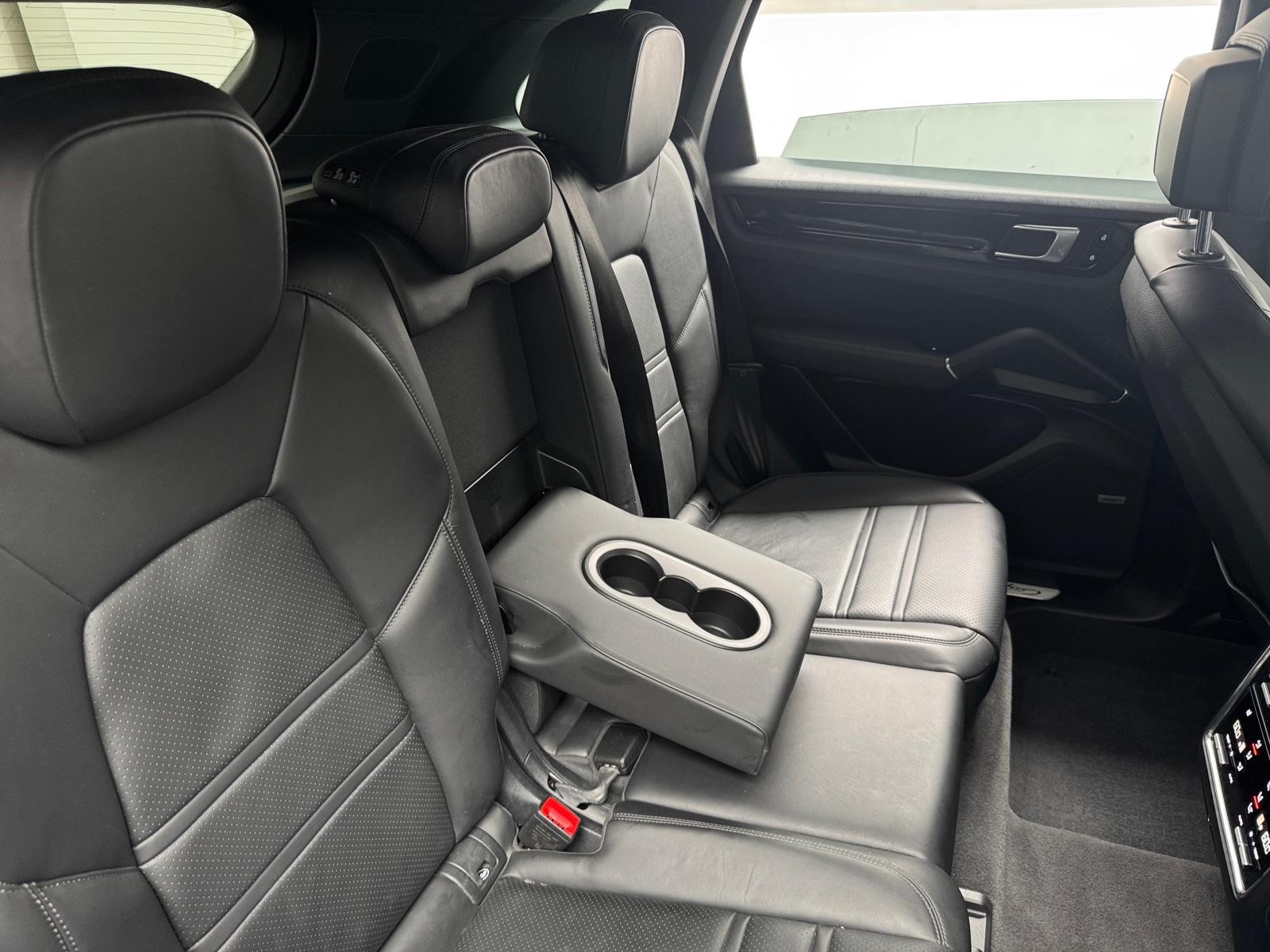 Thumbnail: 2019 Porsche Cayenne - 5