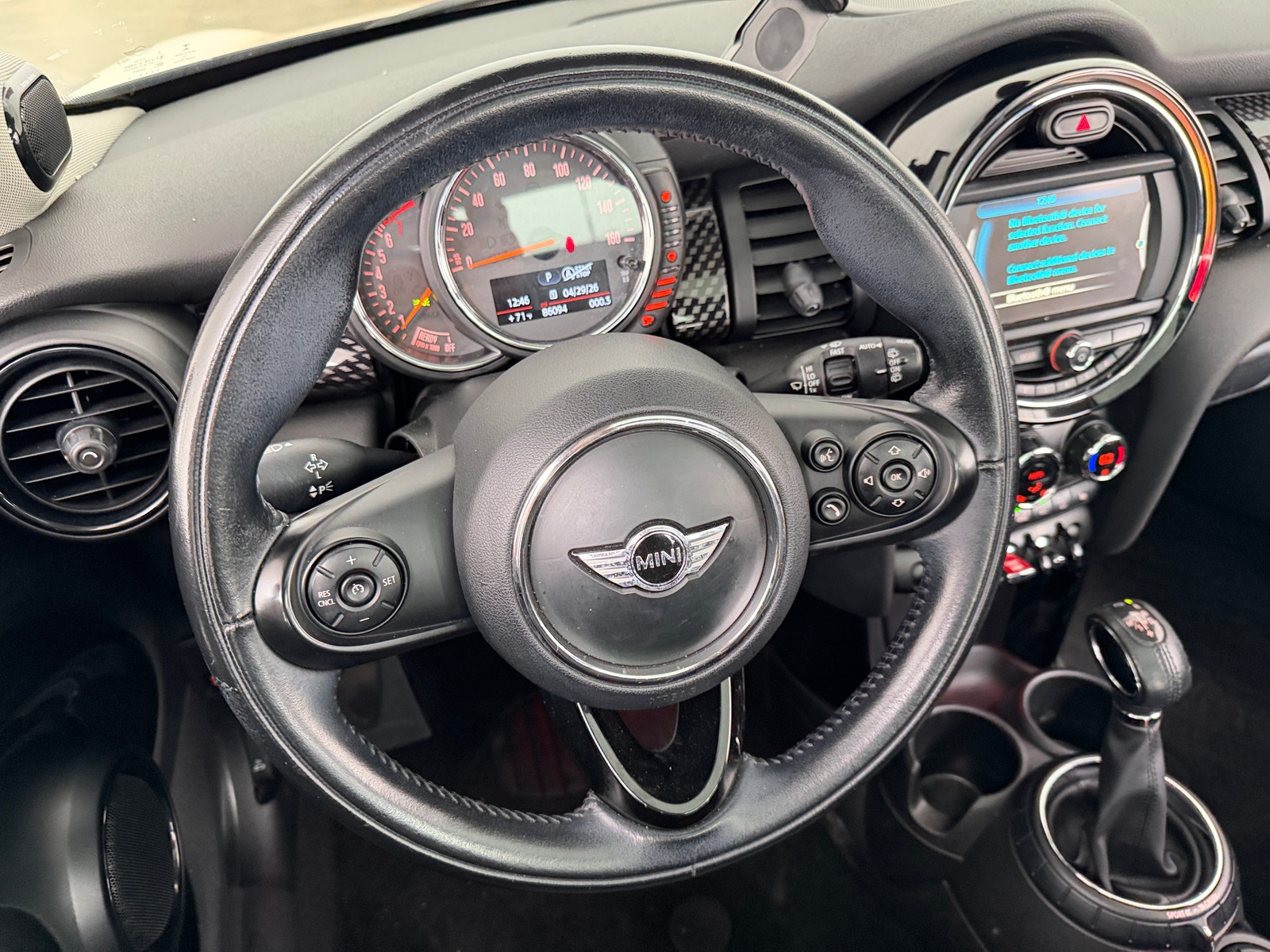 Thumbnail: 2017 MINI Cooper Hardtop - 4
