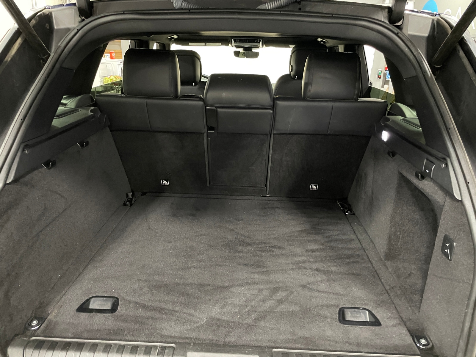 Thumbnail: 2019 Land Rover Range Rover Sport - 6