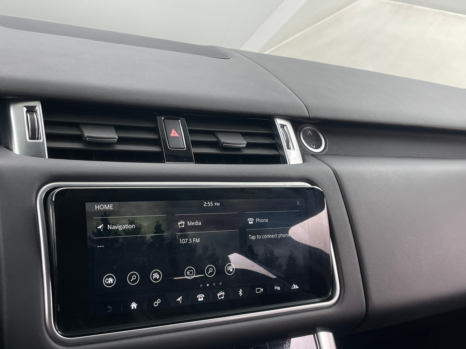 Thumbnail: 2019 Land Rover Range Rover Sport - 3