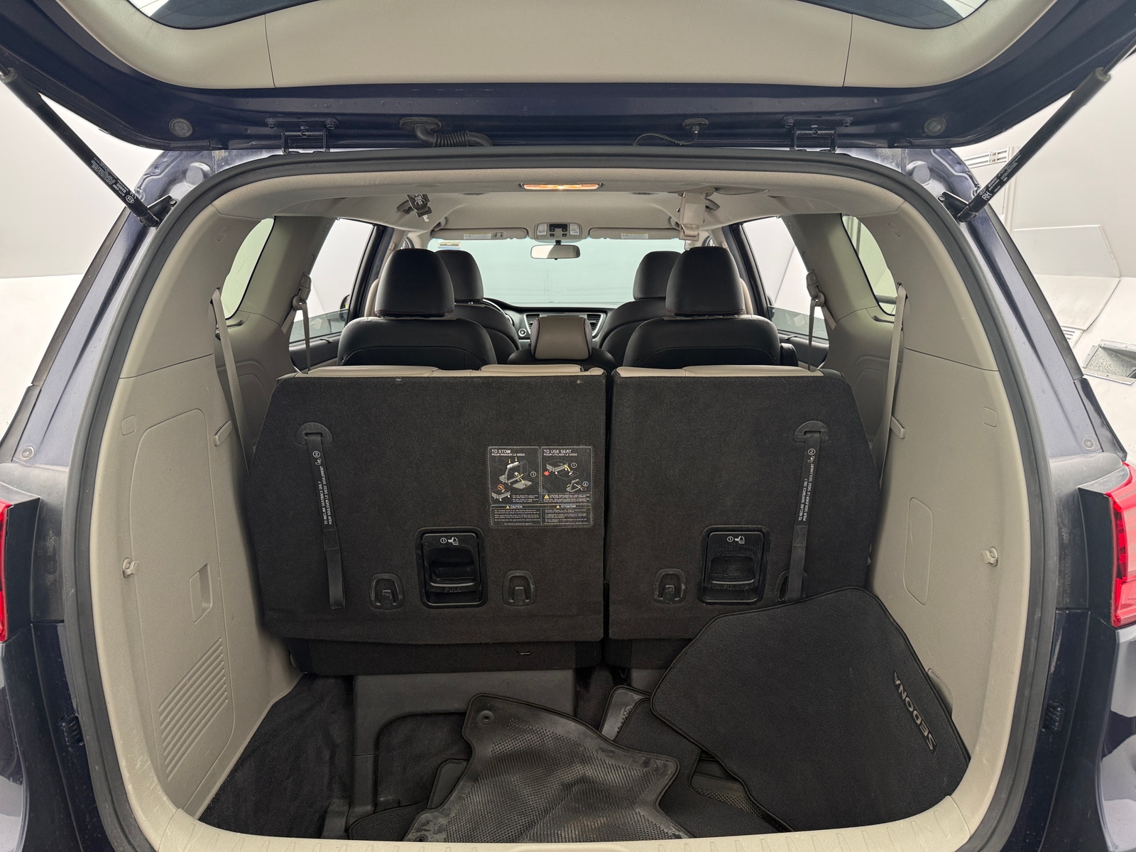 Thumbnail: 2020 Kia Sedona - 6