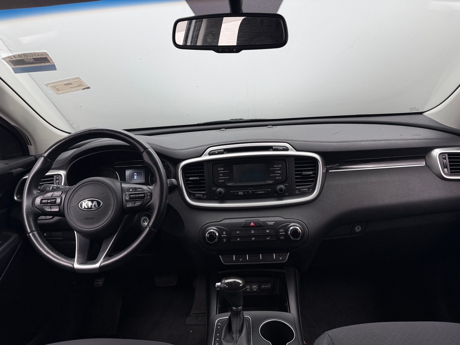 Thumbnail: 2016 Kia Sorento - 3