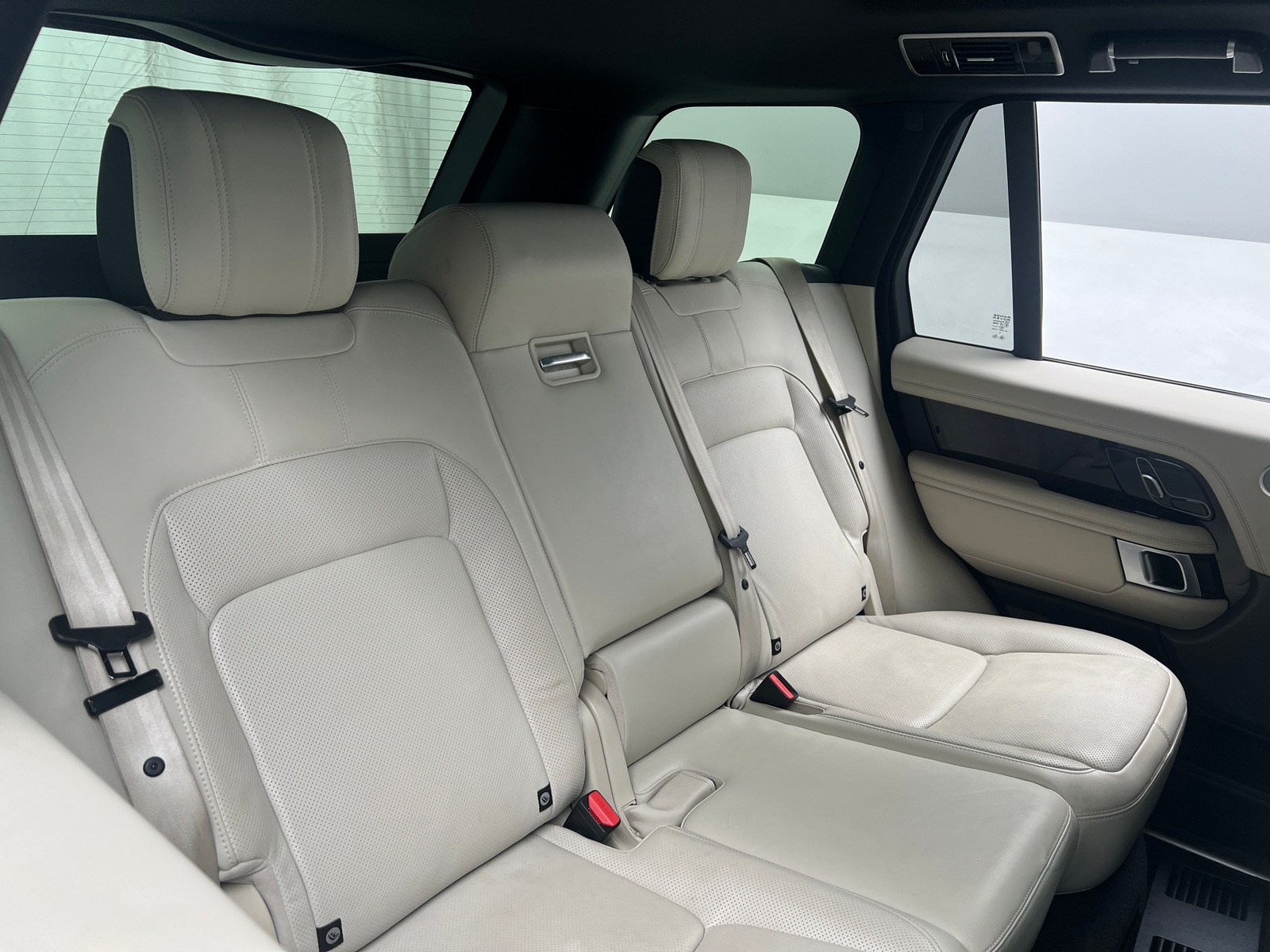 Thumbnail: 2021 Land Rover Range Rover - 5