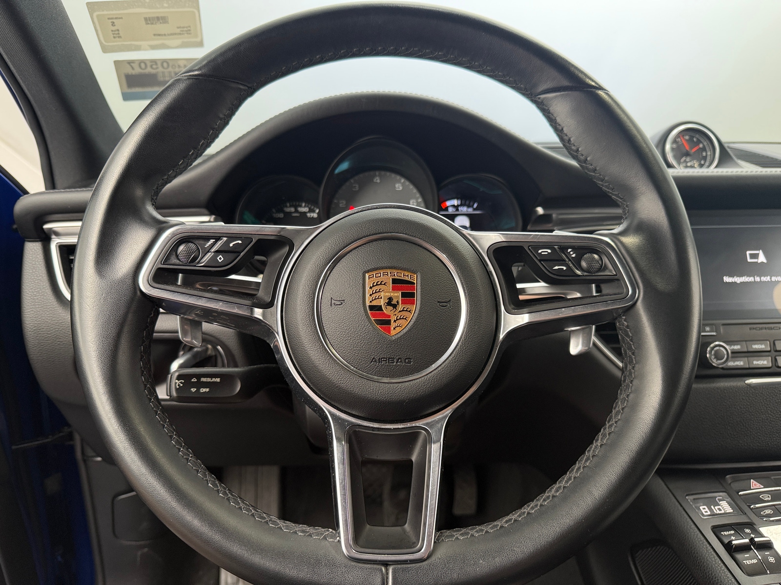 Thumbnail: 2018 Porsche Macan - 4