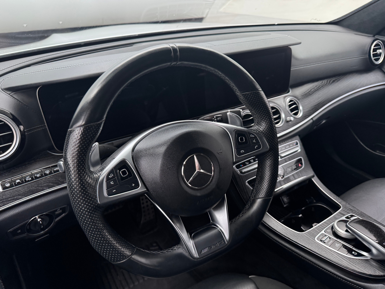 Thumbnail: 2018 Mercedes-Benz E-Class - 4