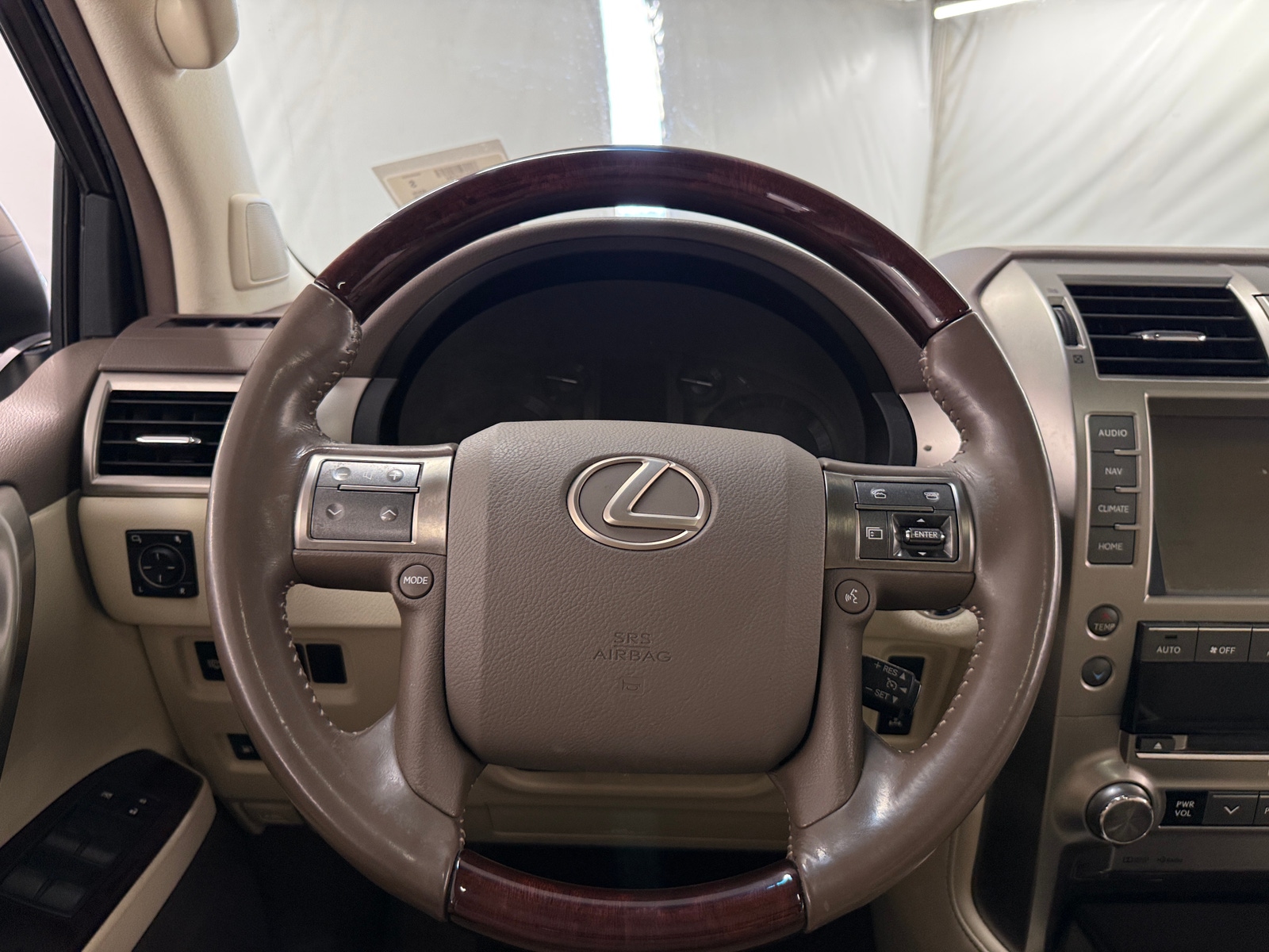 Thumbnail: 2018 Lexus GX - 4