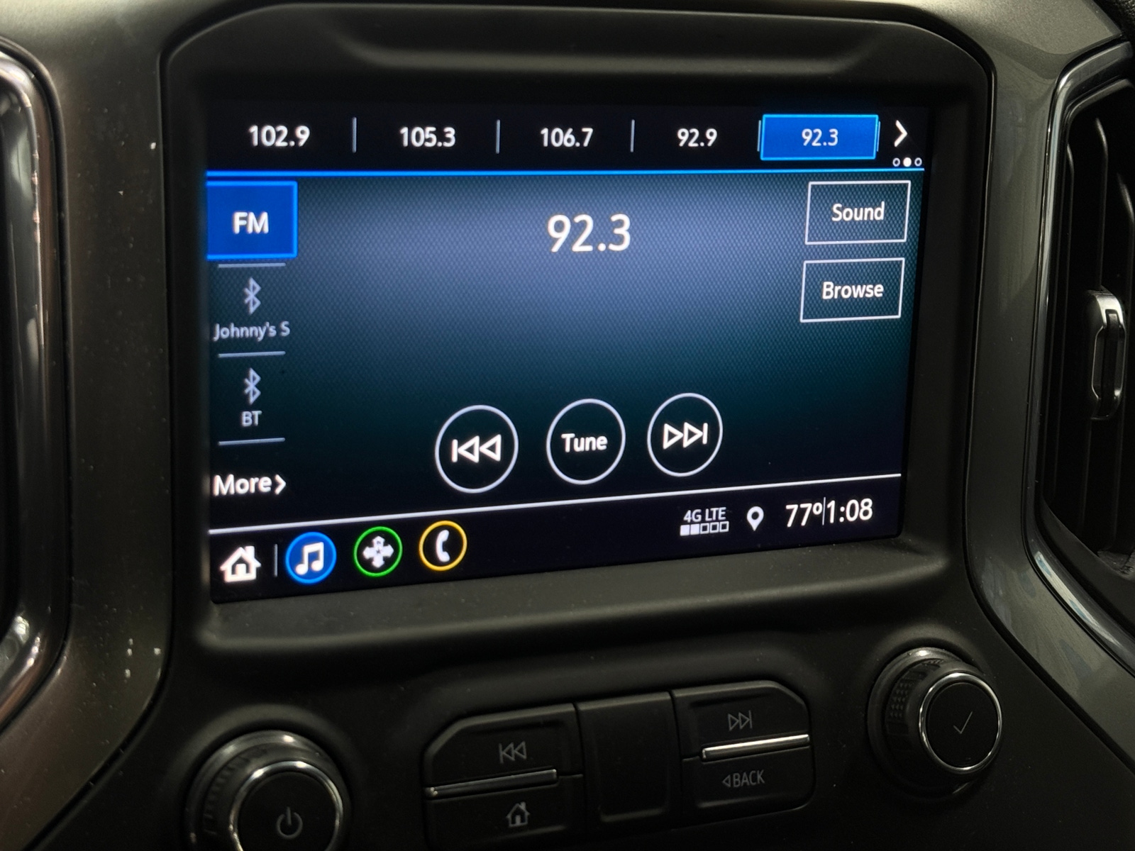 Thumbnail: 2020 Chevrolet Silverado 1500 - 4